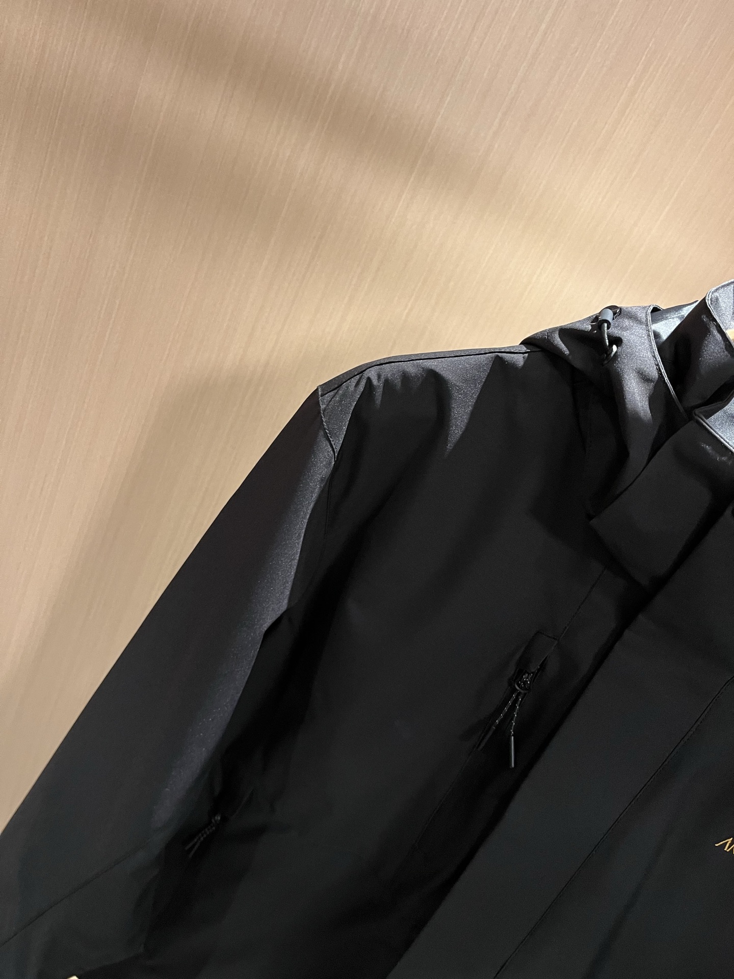 ARCTER*X始*祖鸟 2025秋冬新款男女同款👫夹克外套，户外品牌可能大家第一想到的就是加拿大鹅、始