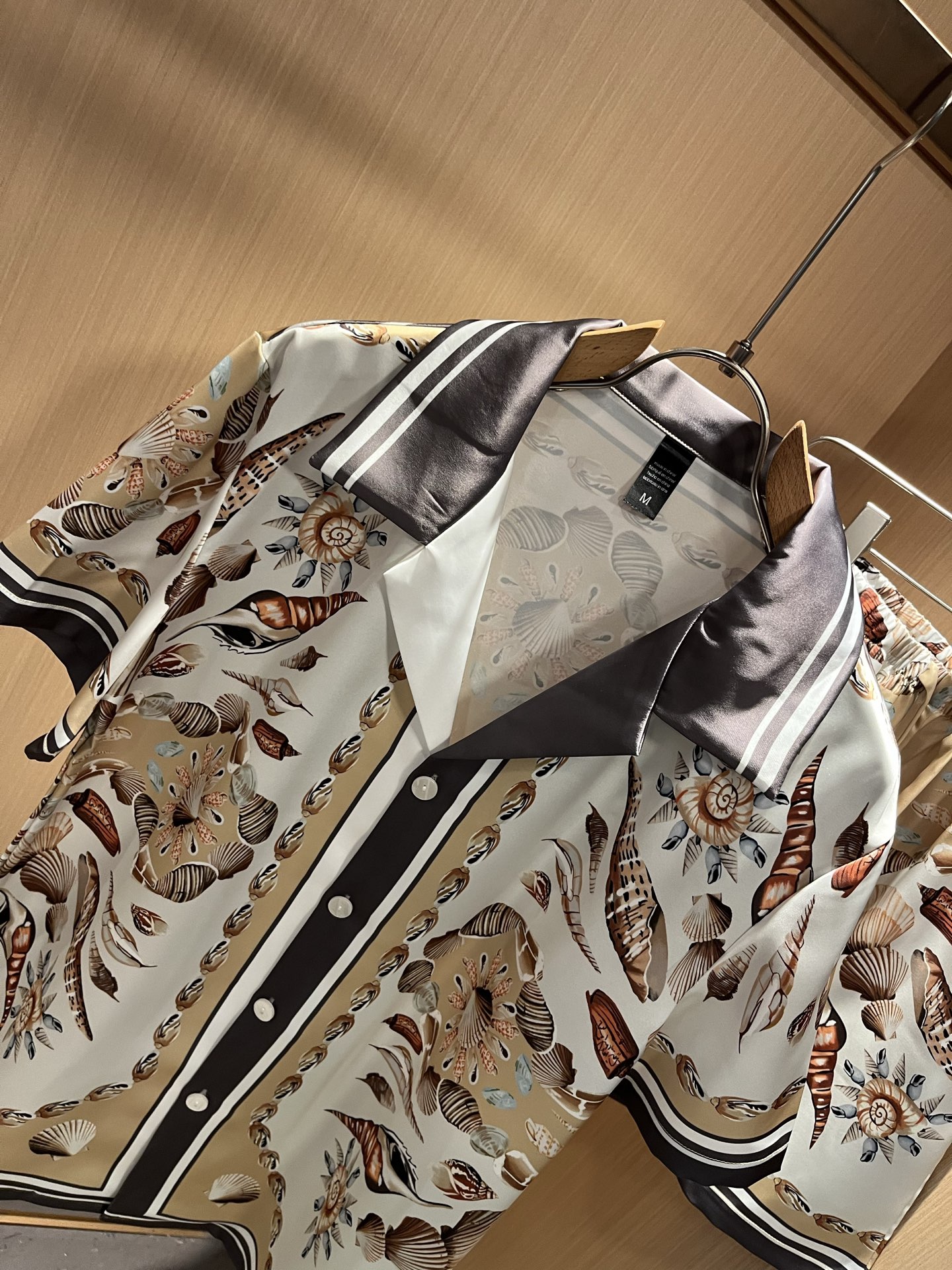 Louis Vuit*on 路易家族 2025春夏新款轻奢休闲套装，男女同款👫睡衣套装！路易家族的新高端