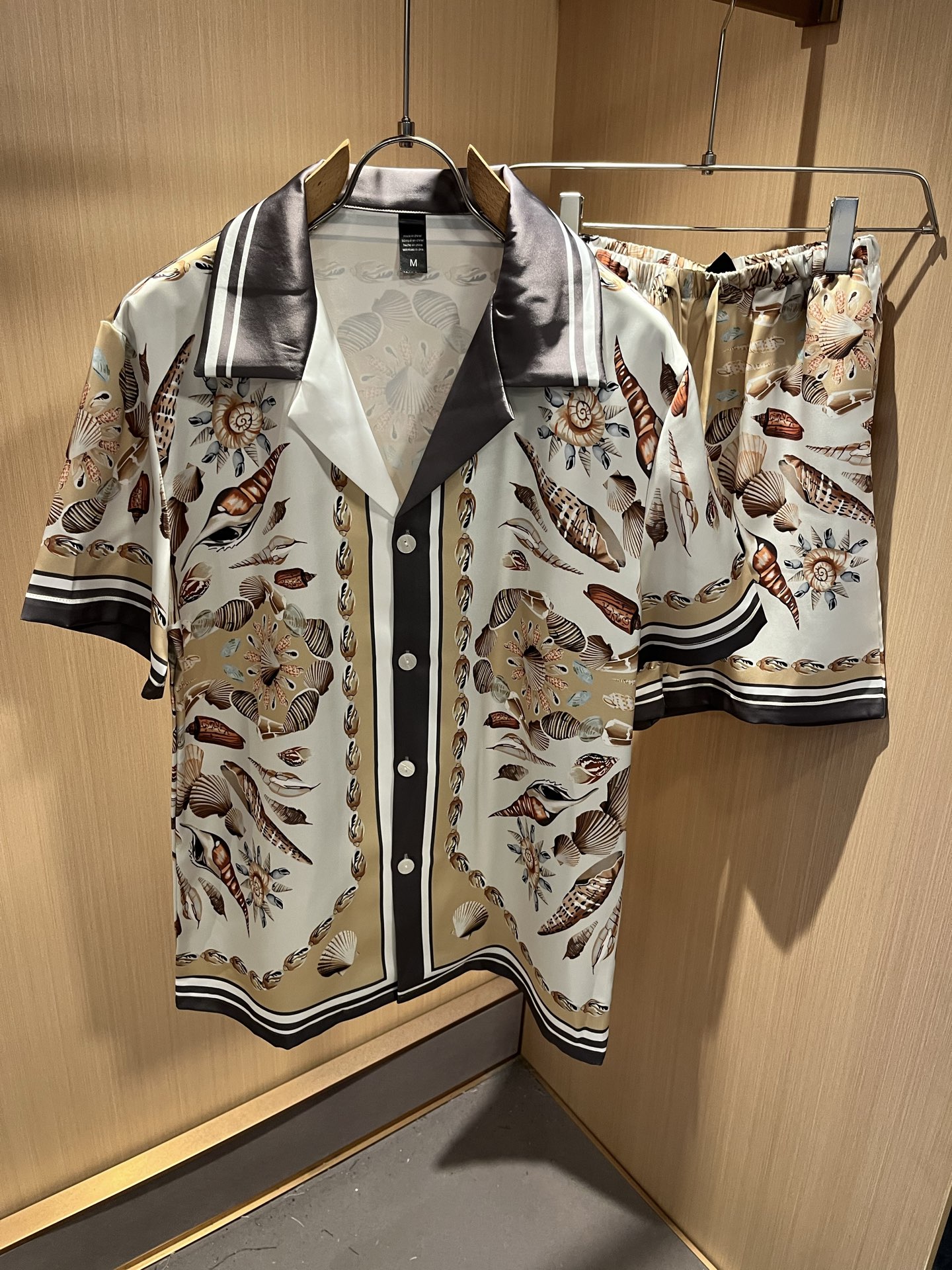 Louis Vuit*on 路易家族 2025春夏新款轻奢休闲套装，男女同款👫睡衣套装！路易家族的新高端