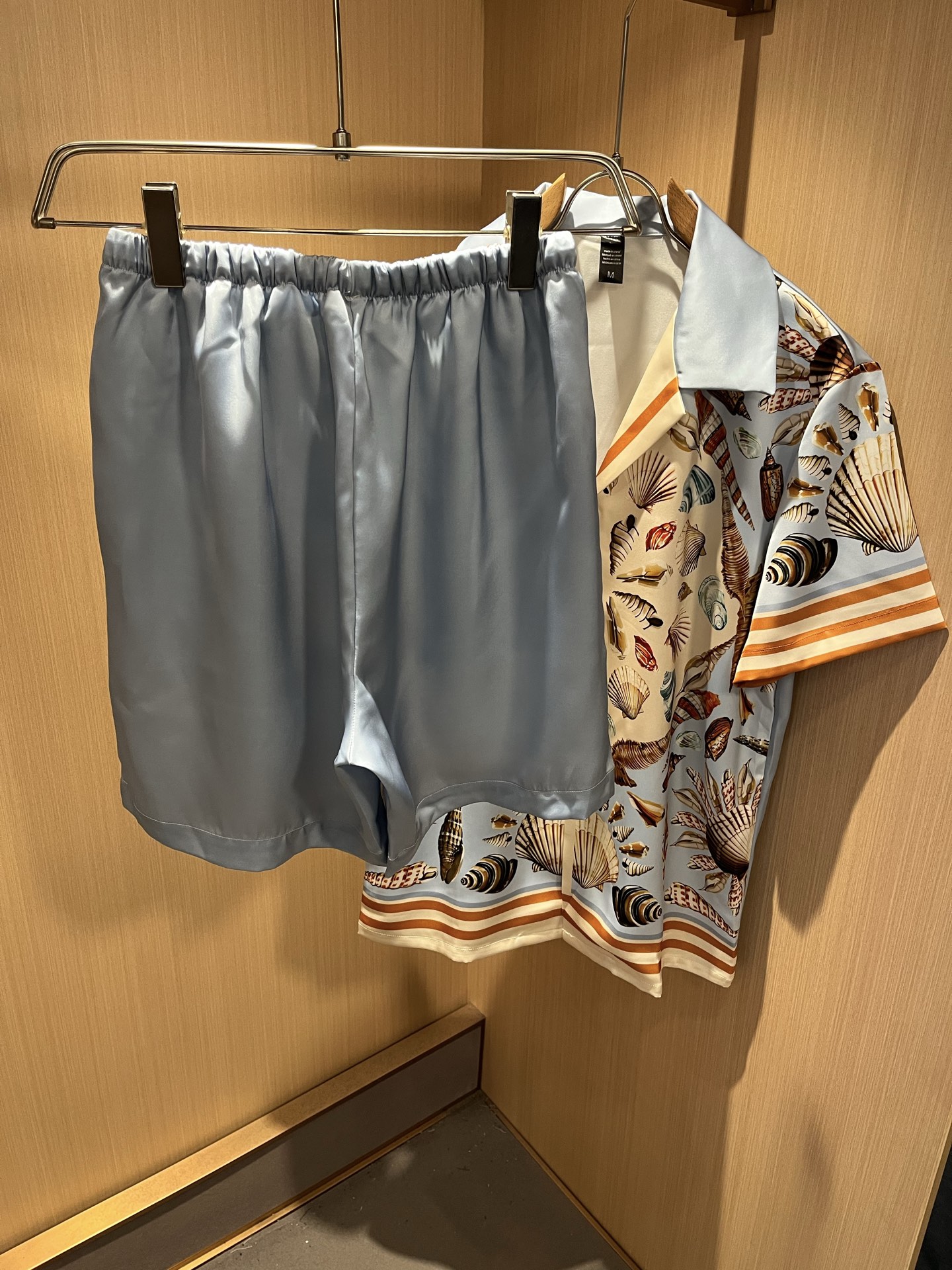 Louis Vuit*on 路易家族 2025春夏新款轻奢休闲套装，男女同款👫睡衣套装！路易家族的新高端