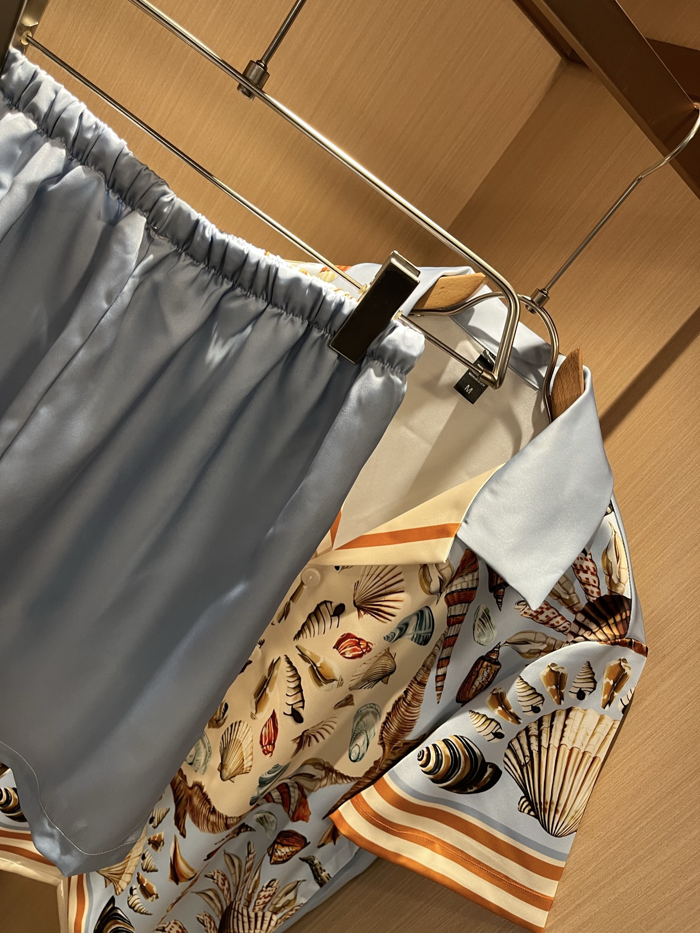 Louis Vuit*on 路易家族 2025春夏新款轻奢休闲套装，男女同款👫睡衣套装！路易家族的新高端