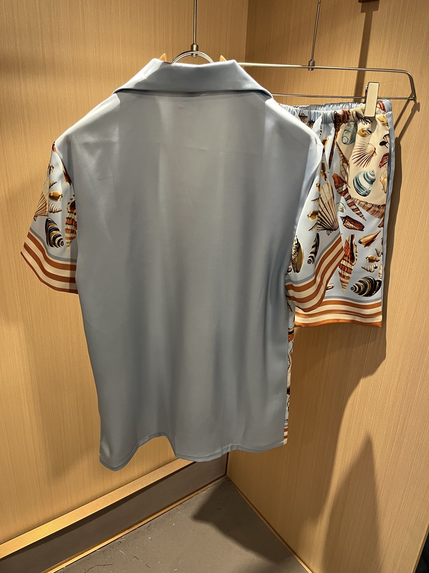 Louis Vuit*on 路易家族 2025春夏新款轻奢休闲套装，男女同款👫睡衣套装！路易家族的新高端