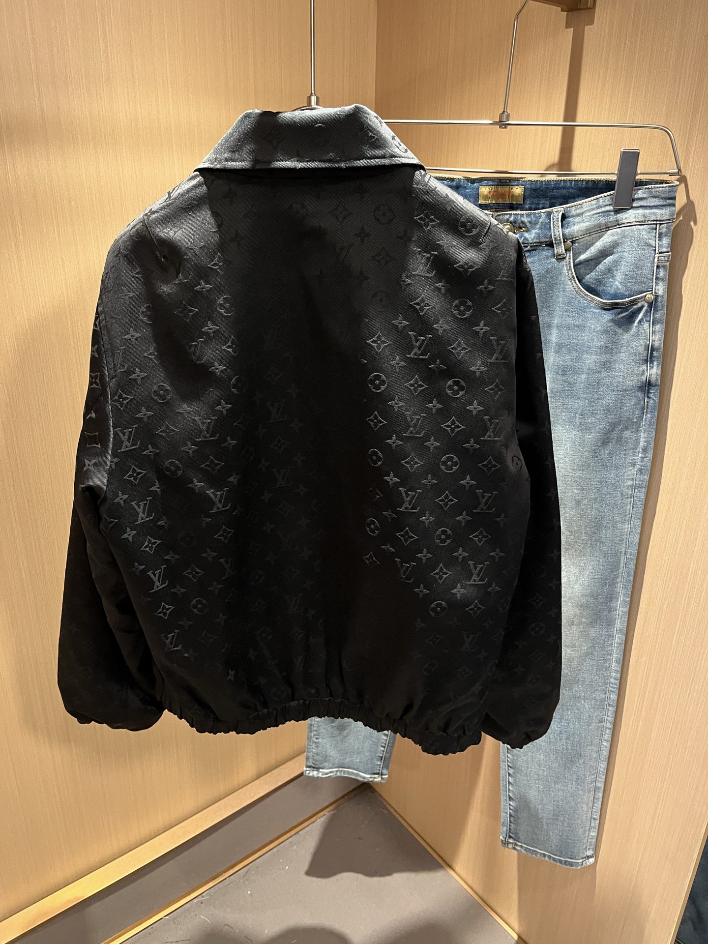 LouisVuitt*路易*登 ⚠️双面夹克！2025秋冬新品最新款夹克外套，立体老花图案装夹克外套！贸