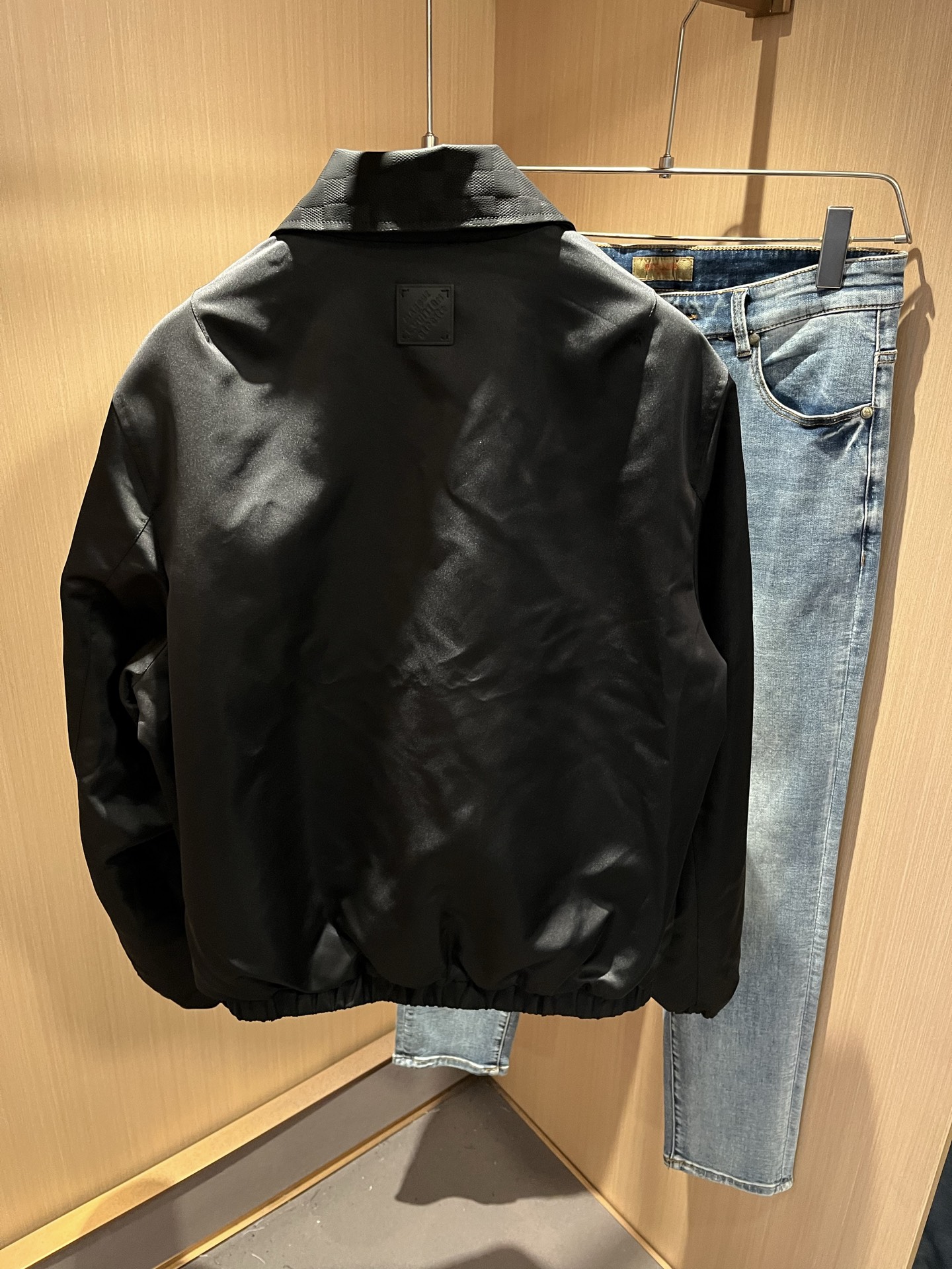 LouisVuitt*路易*登 ⚠️双面夹克！2025秋冬新品最新款夹克外套，立体老花图案装夹克外套！贸