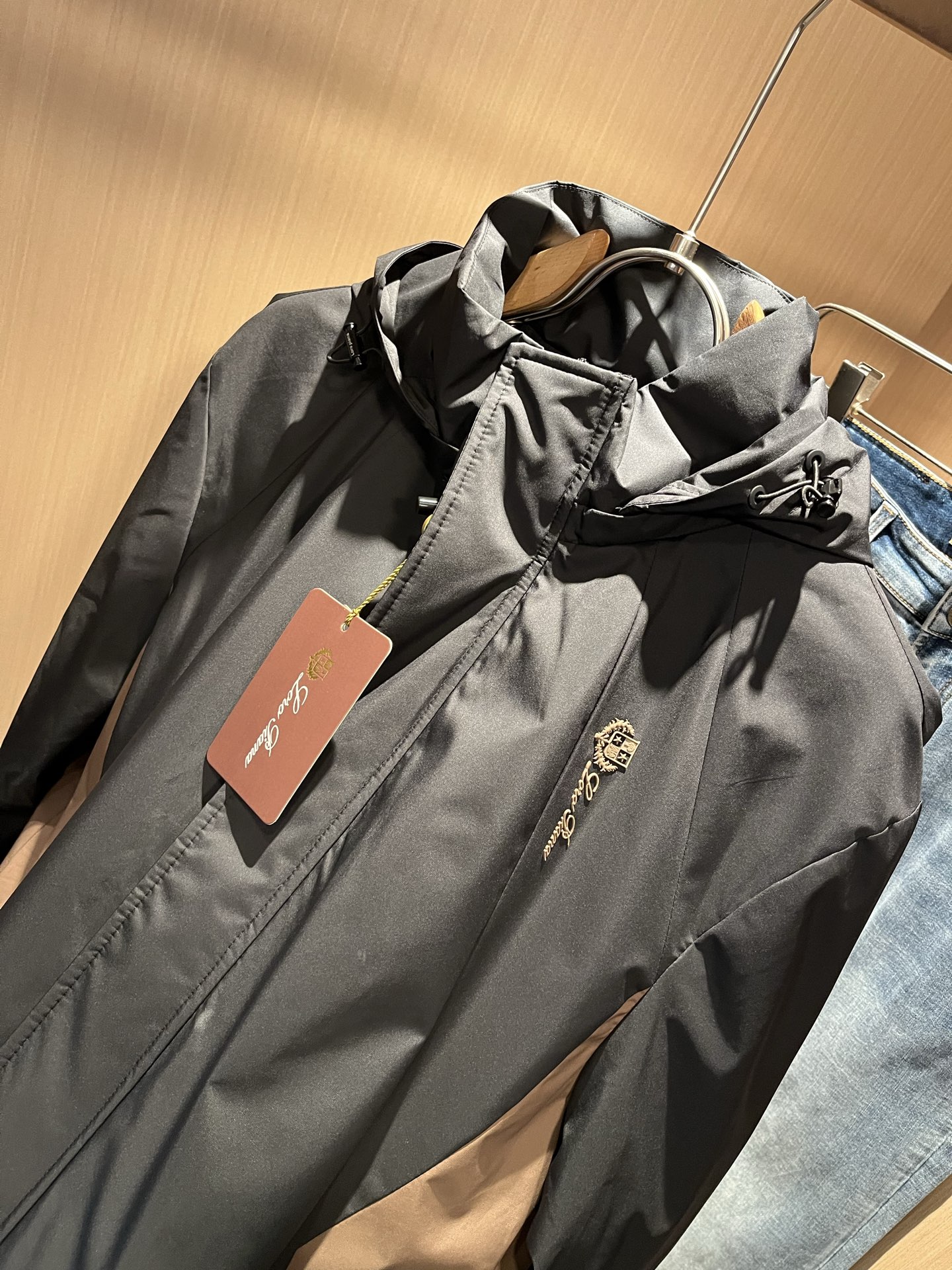 Loro Piana诺悠翩雅 2025秋冬新品男士休闲夹克外套，外贸公司订单！客供聚酯纤维材质，胸前lo