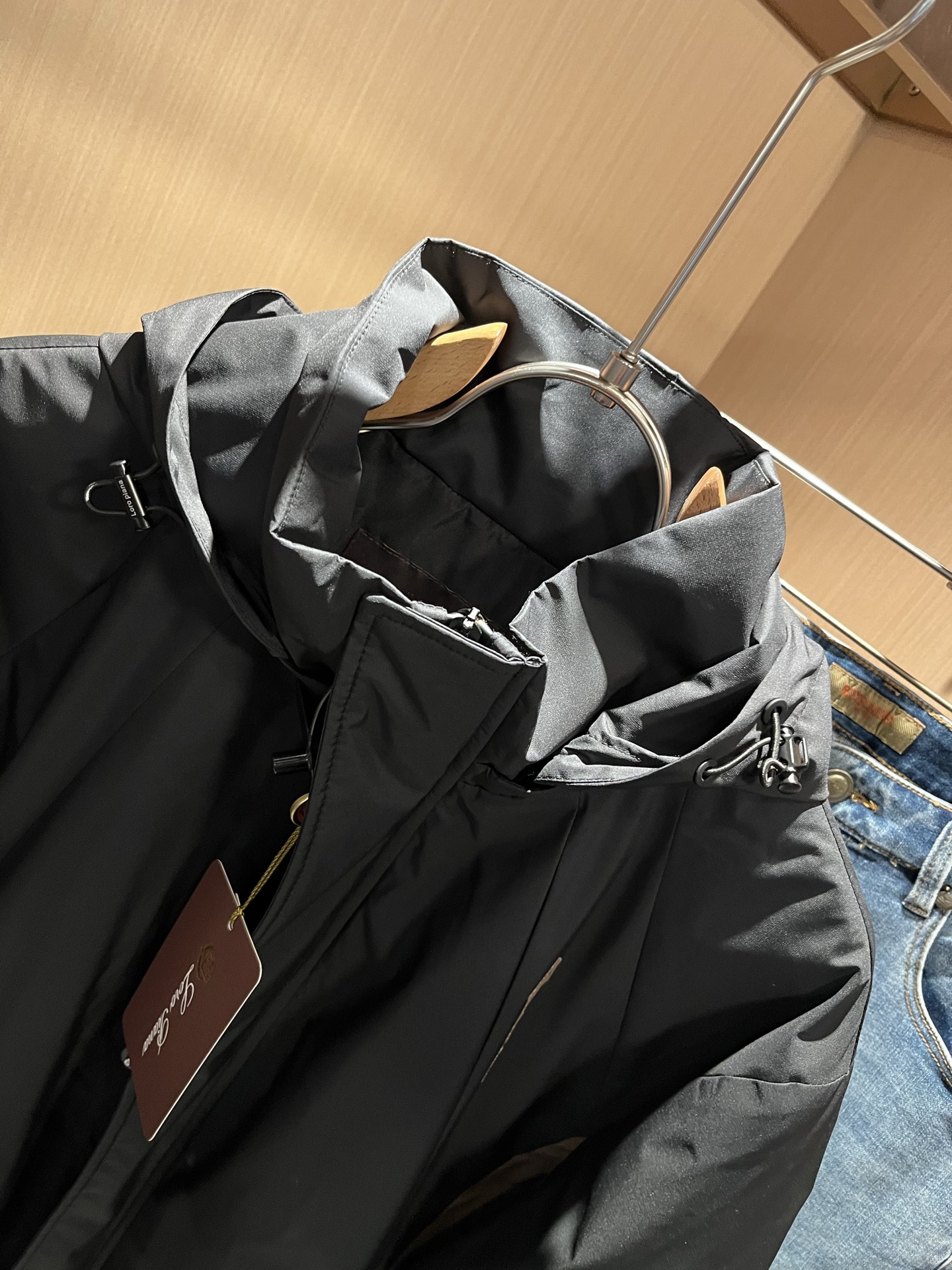 Loro Piana诺悠翩雅 2025秋冬新品男士休闲夹克外套，外贸公司订单！客供聚酯纤维材质，胸前lo