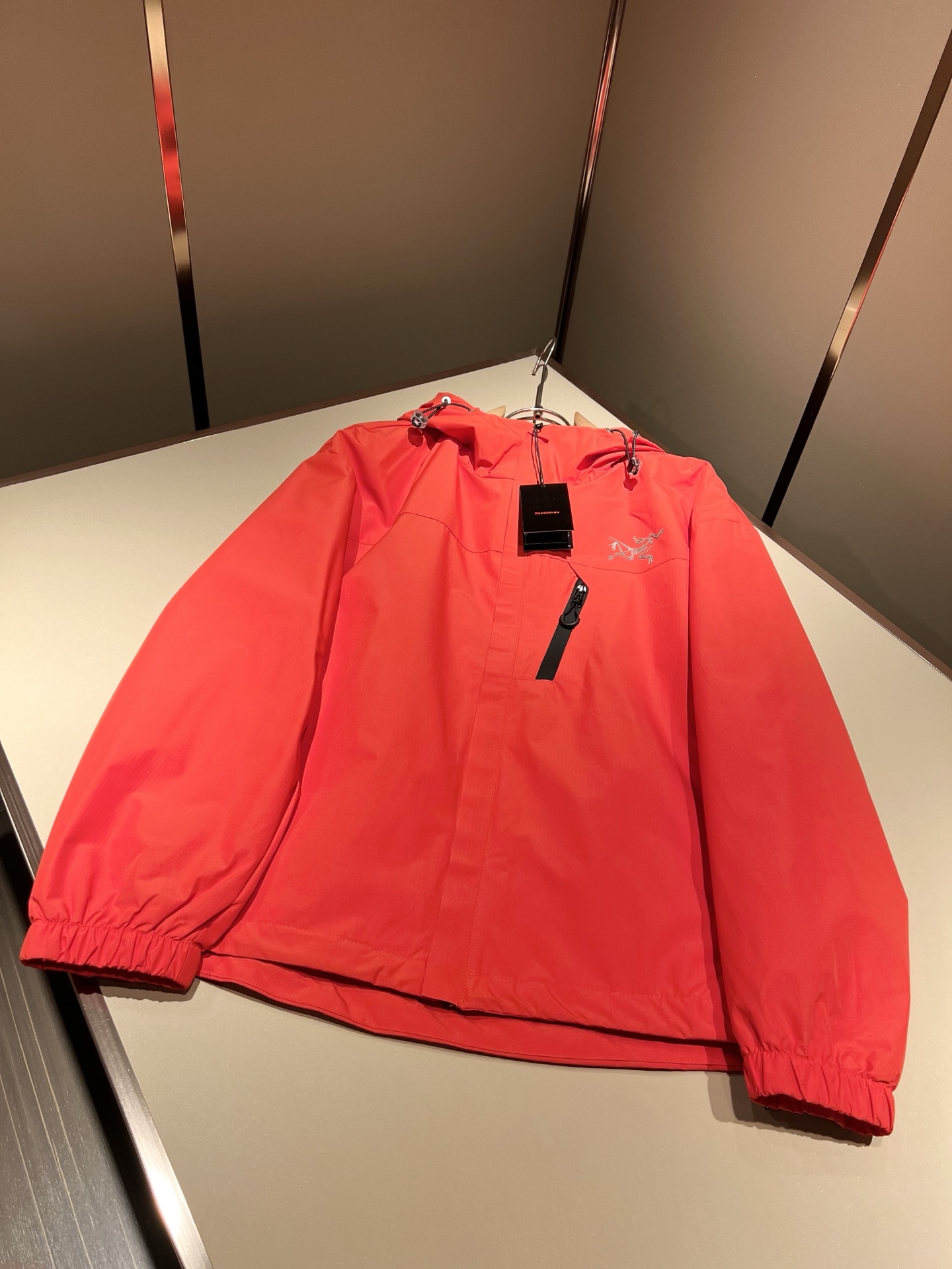 ARCTER*X始*祖鸟 2025秋冬新款男女同款👫夹克外套，户外品牌可能大家第一想到的就是加拿大鹅、始