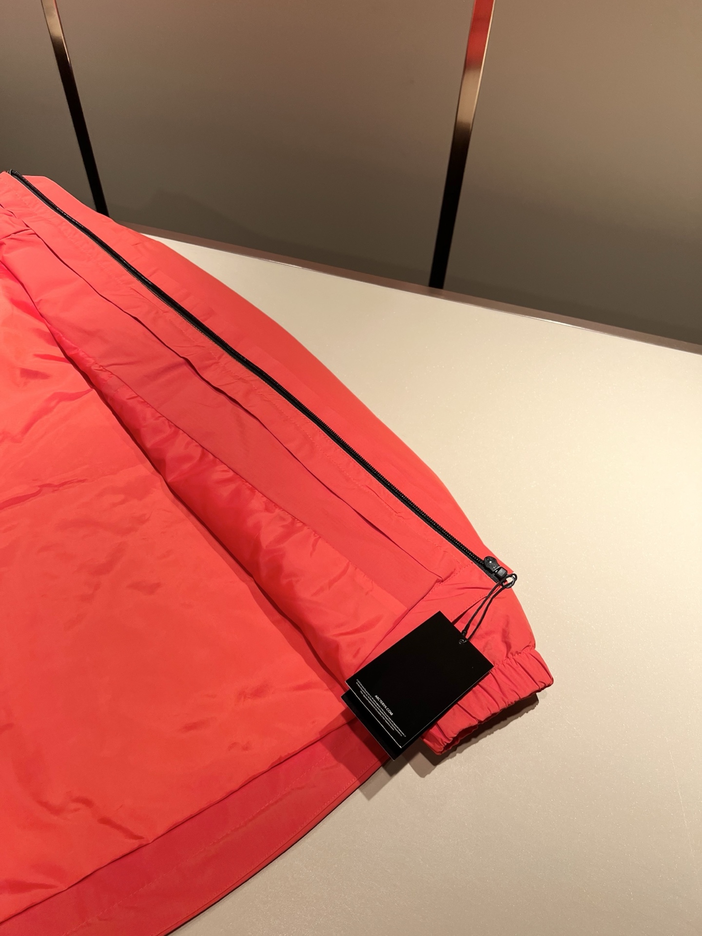 ARCTER*X始*祖鸟 2025秋冬新款男女同款👫夹克外套，户外品牌可能大家第一想到的就是加拿大鹅、始