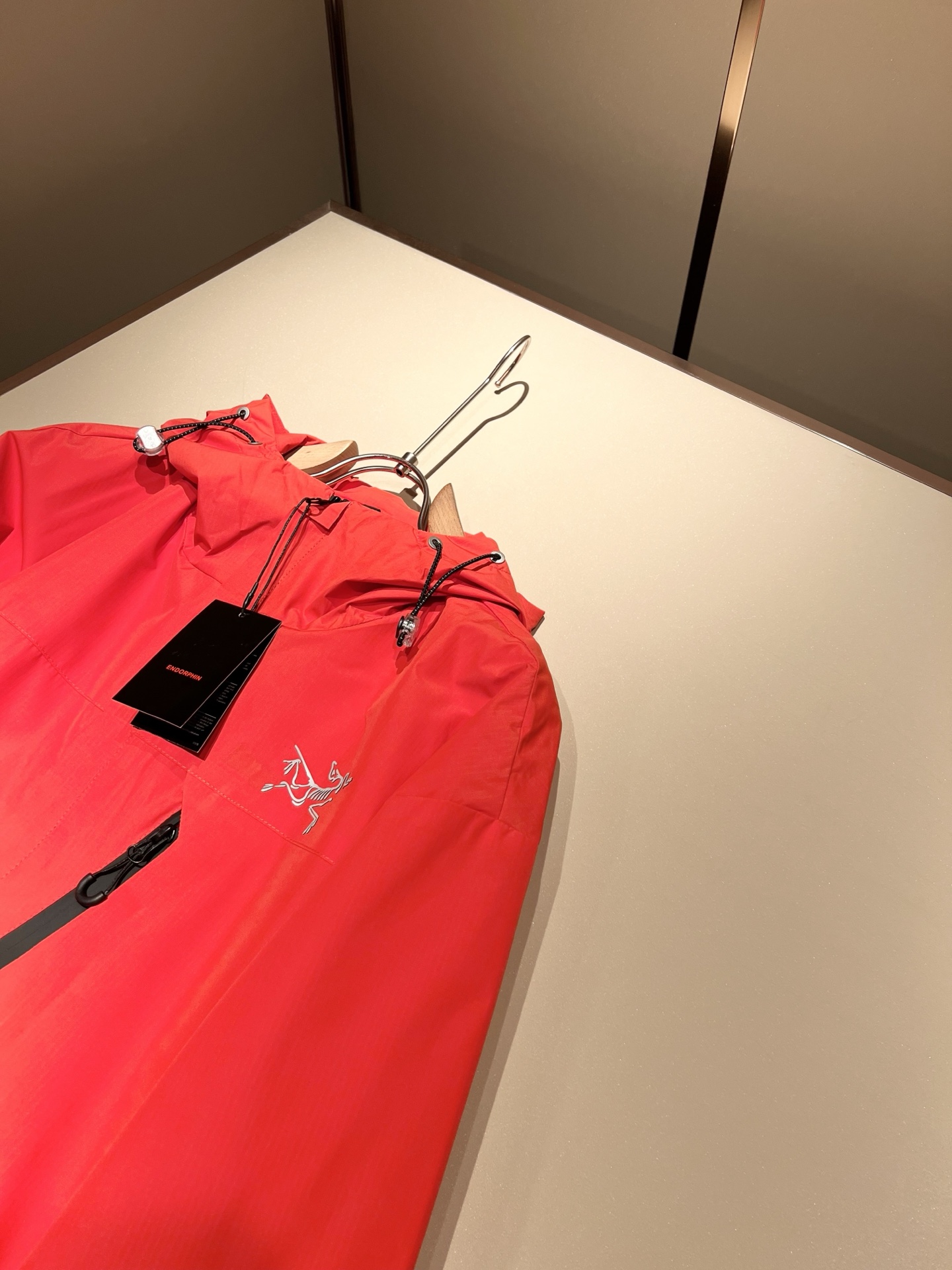 ARCTER*X始*祖鸟 2025秋冬新款男女同款👫夹克外套，户外品牌可能大家第一想到的就是加拿大鹅、始