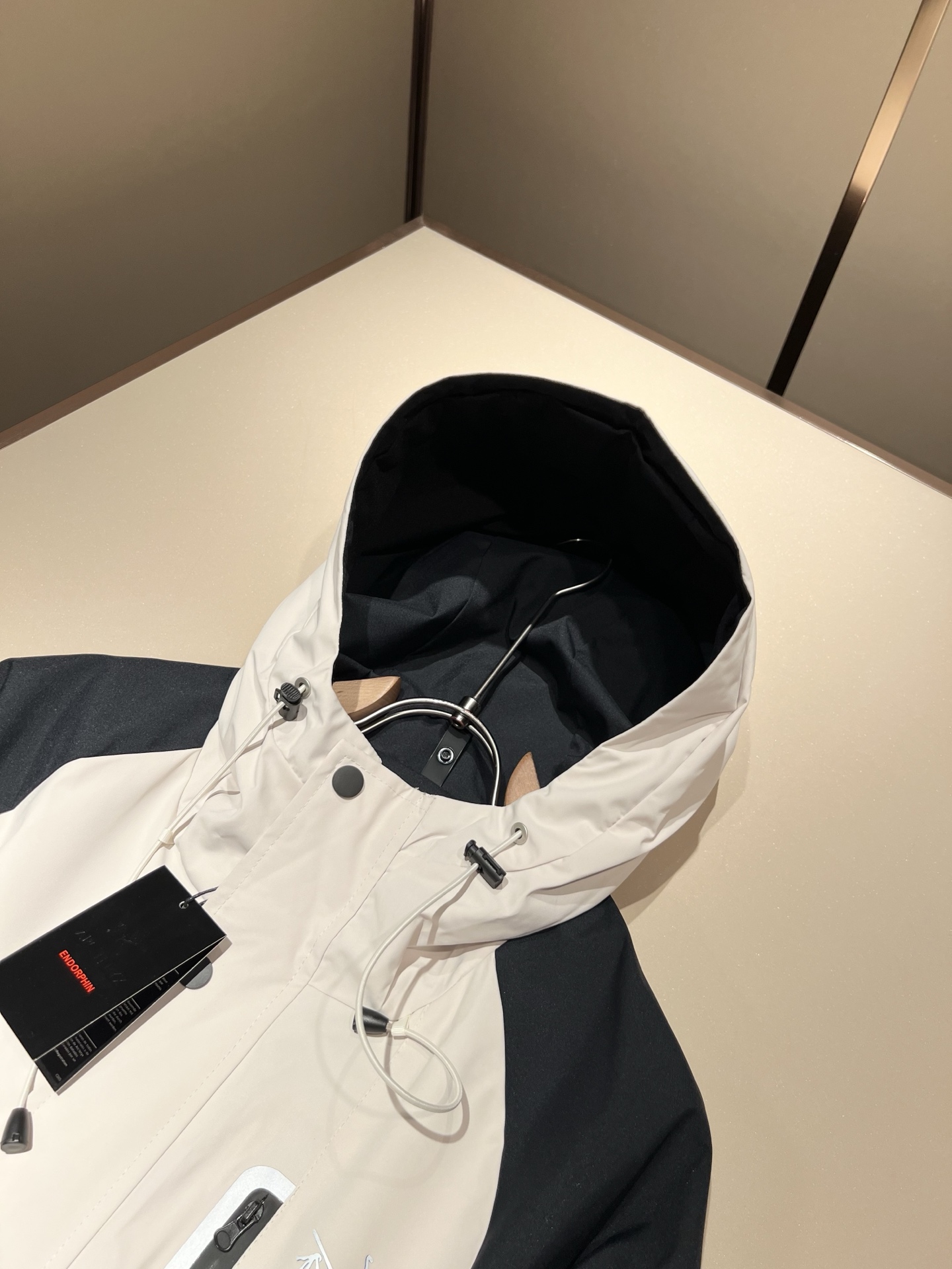 ARCTER*X始*祖鸟 2025秋冬新款男女同款👫夹克外套，户外品牌可能大家第一想到的就是加拿大鹅、始