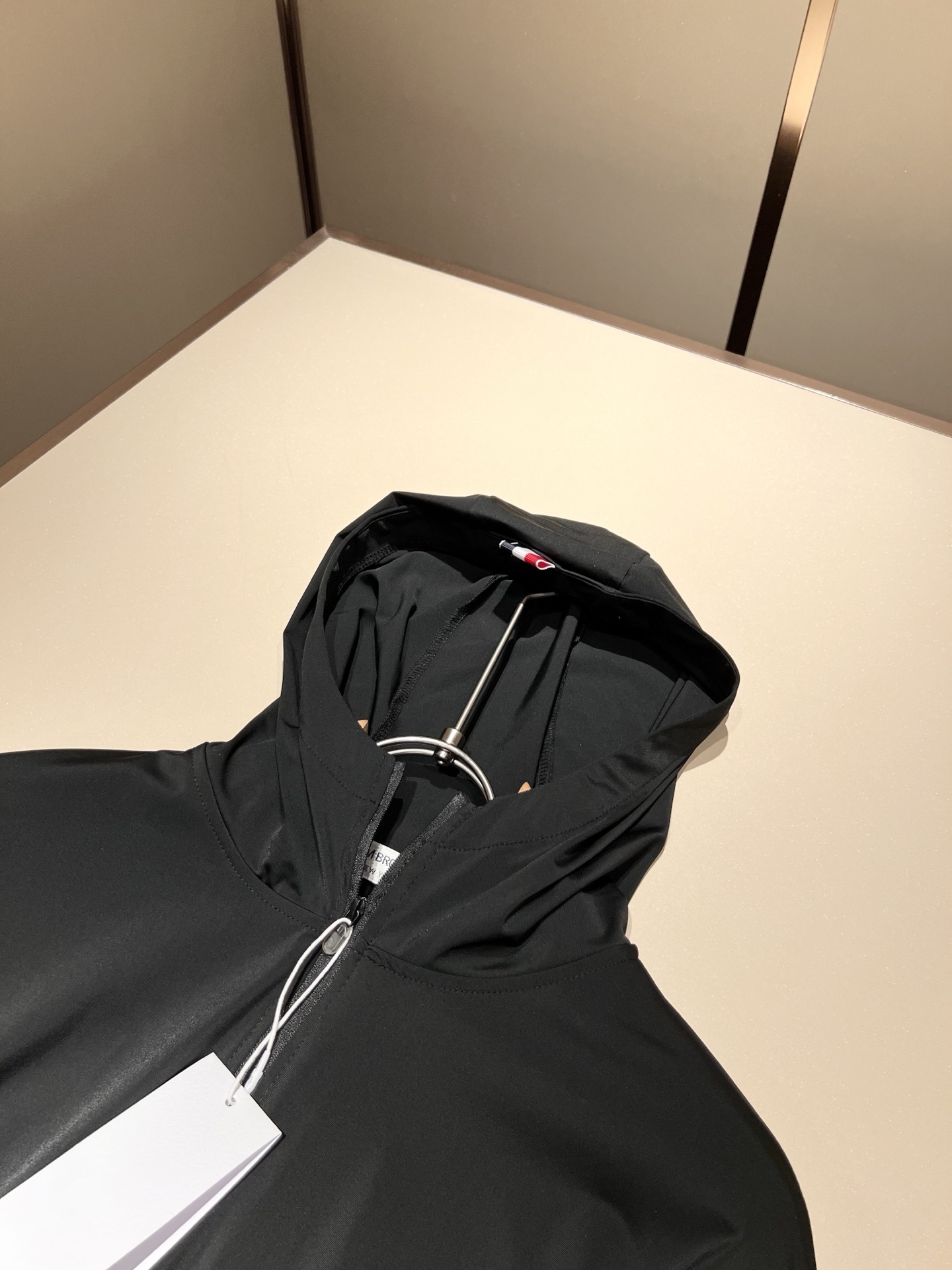 ThomBrow*e汤姆*朗2025春夏新款夹克外套！今年的专柜新品，男士超软面料帅酷爆款 防晒衣外套。