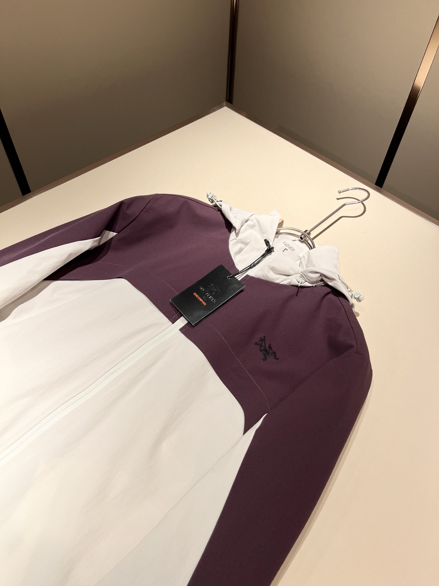 ARCTER*X始*祖鸟 2025秋冬新款男女同款👫夹克外套，户外品牌可能大家第一想到的就是加拿大鹅、始