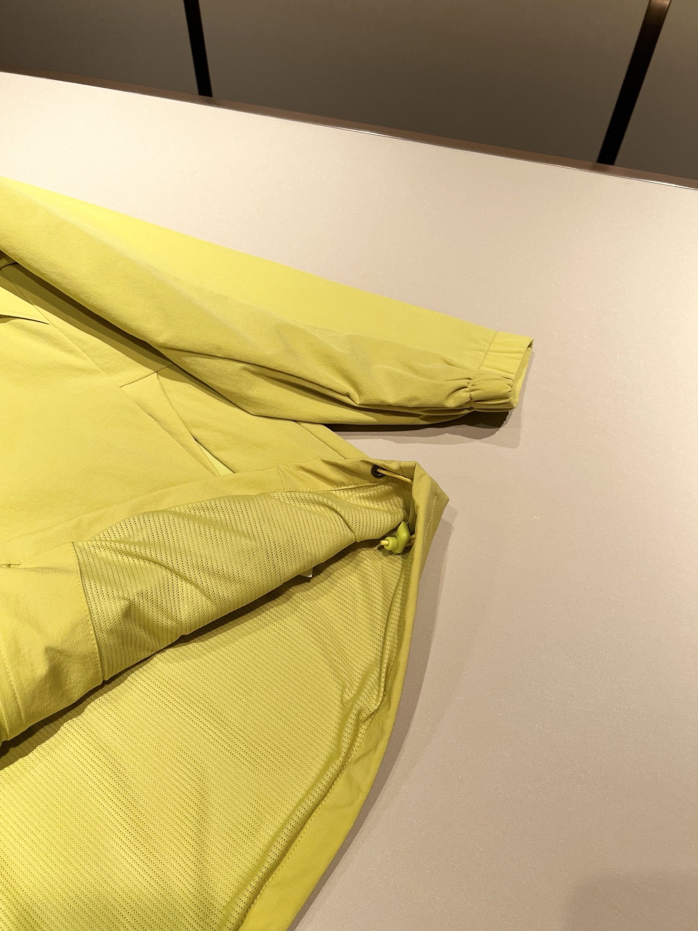 ARCTER*X始*祖鸟 2025秋冬新款男女同款👫夹克外套，户外品牌可能大家第一想到的就是加拿大鹅、始