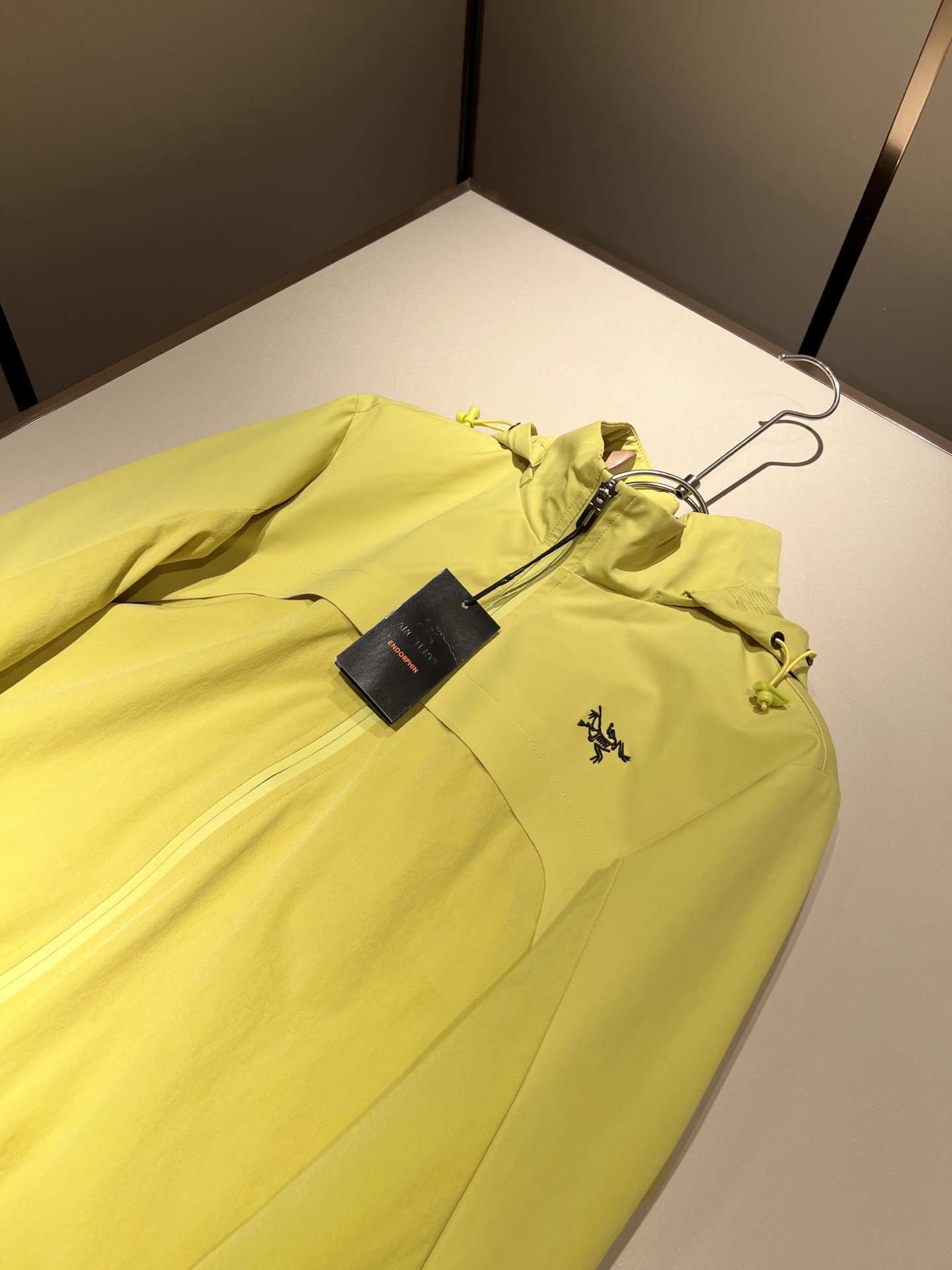 ARCTER*X始*祖鸟 2025秋冬新款男女同款👫夹克外套，户外品牌可能大家第一想到的就是加拿大鹅、始