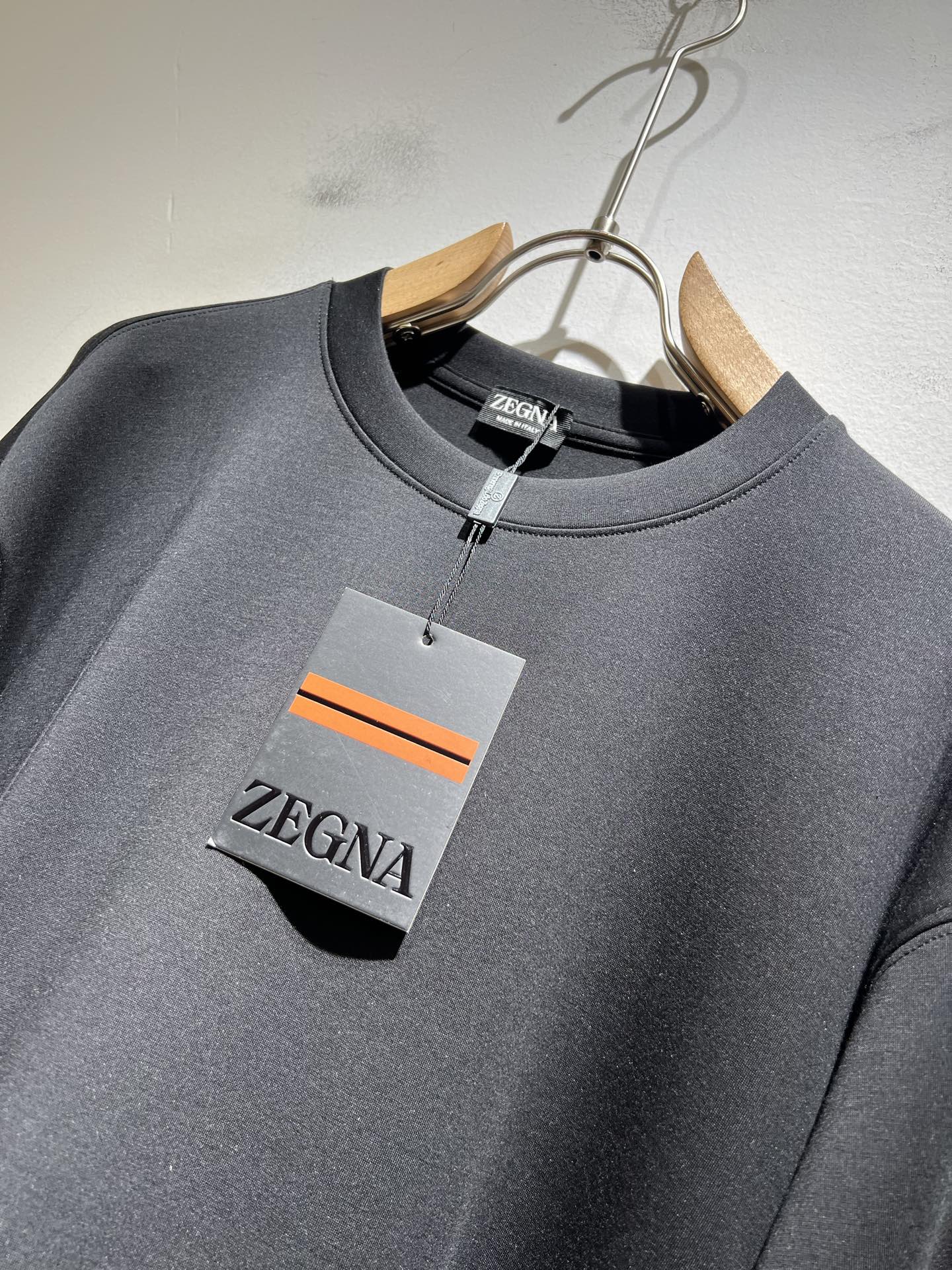 Ermenegildo Zeg*a杰*亚 2025秋冬新款男士休闲卫衣，压轴的渠道货出现了！！柜台同步销