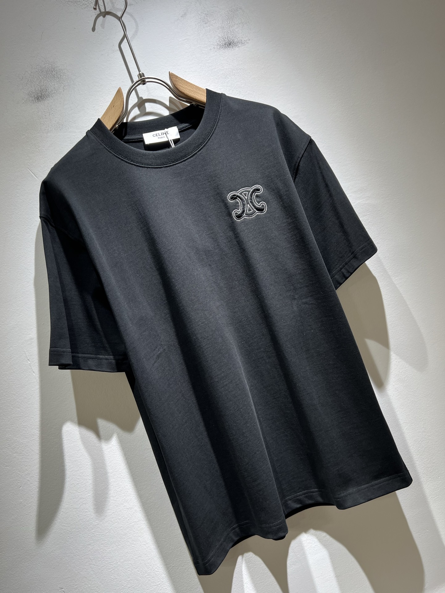 CELIN*瑟琳 2025春夏新款时尚休闲圆领短袖T恤，经典男女同款情侣👫短袖T恤衫！贸易公司渠道稀出，