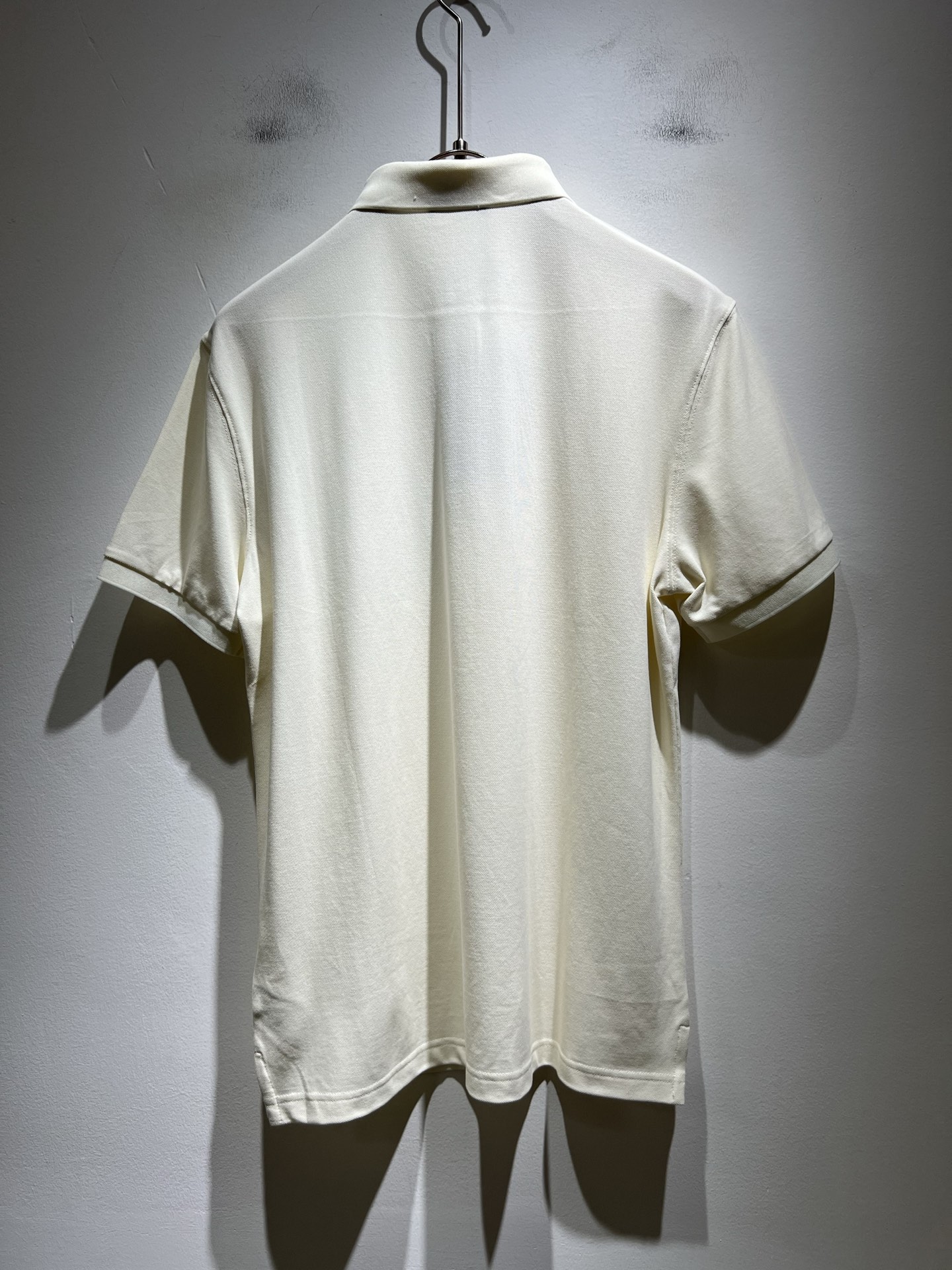 FEN 芬*迪2025春夏新款短袖Polo衫！净版百搭不限制年龄，胸前logo图案压胶工艺设计！无论你是