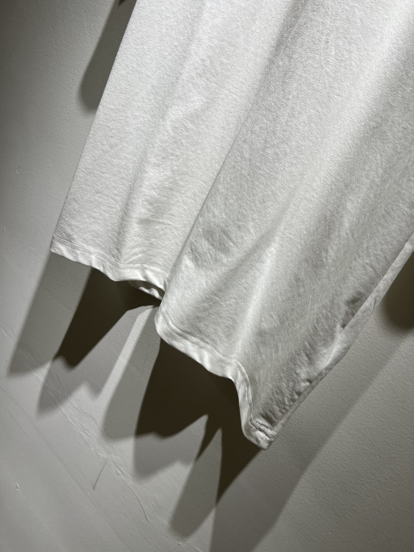 FEN*I 芬*迪2025春夏新款FD家族FF男女同款👫短袖T恤，男女同款👫百搭极简短袖。意大利原厂订单