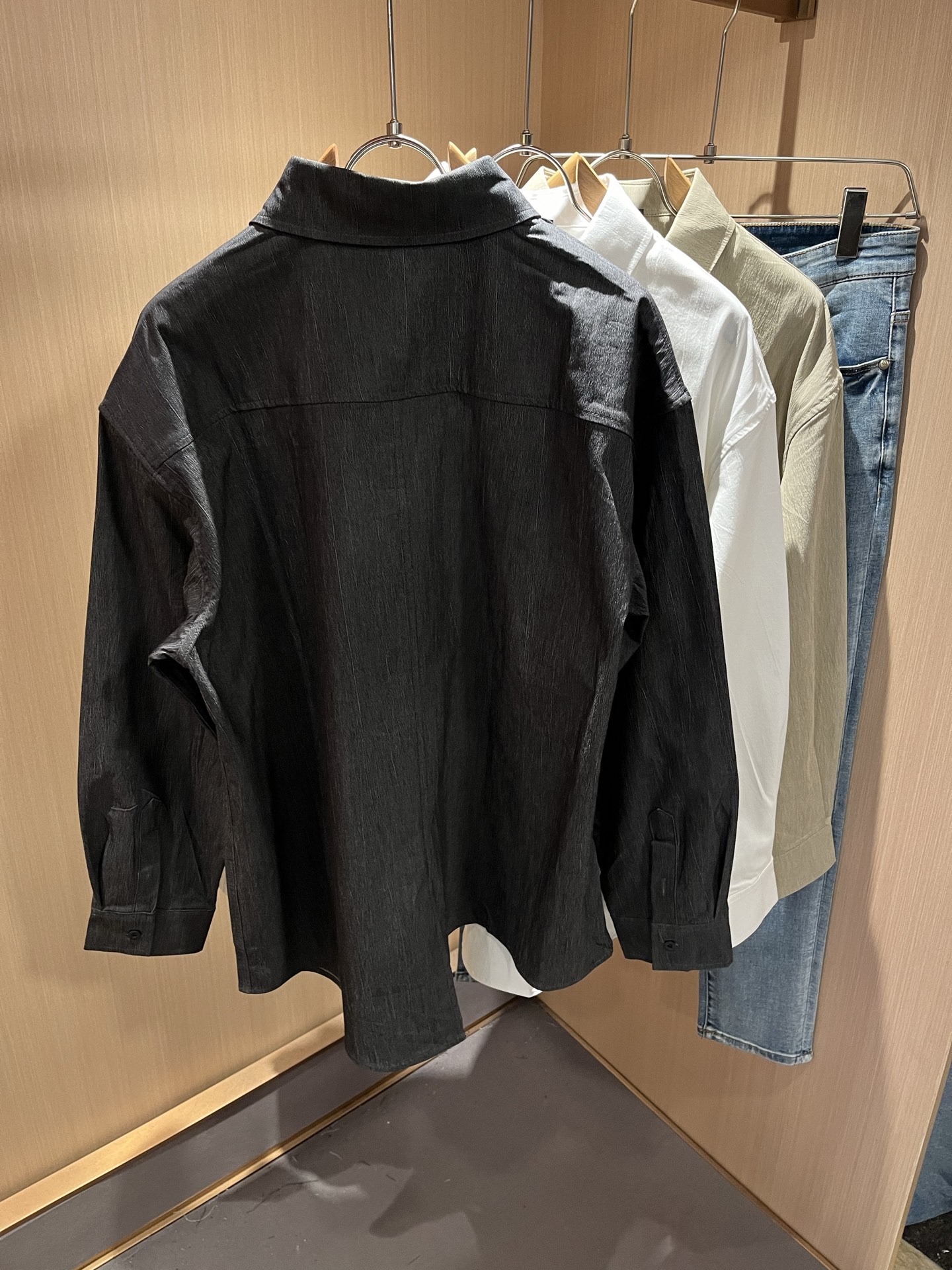 Louis Vuit*on 路易*登 2025秋季新款轻奢男女同款👫衬衣，路易家族的新高端，细节品质永远