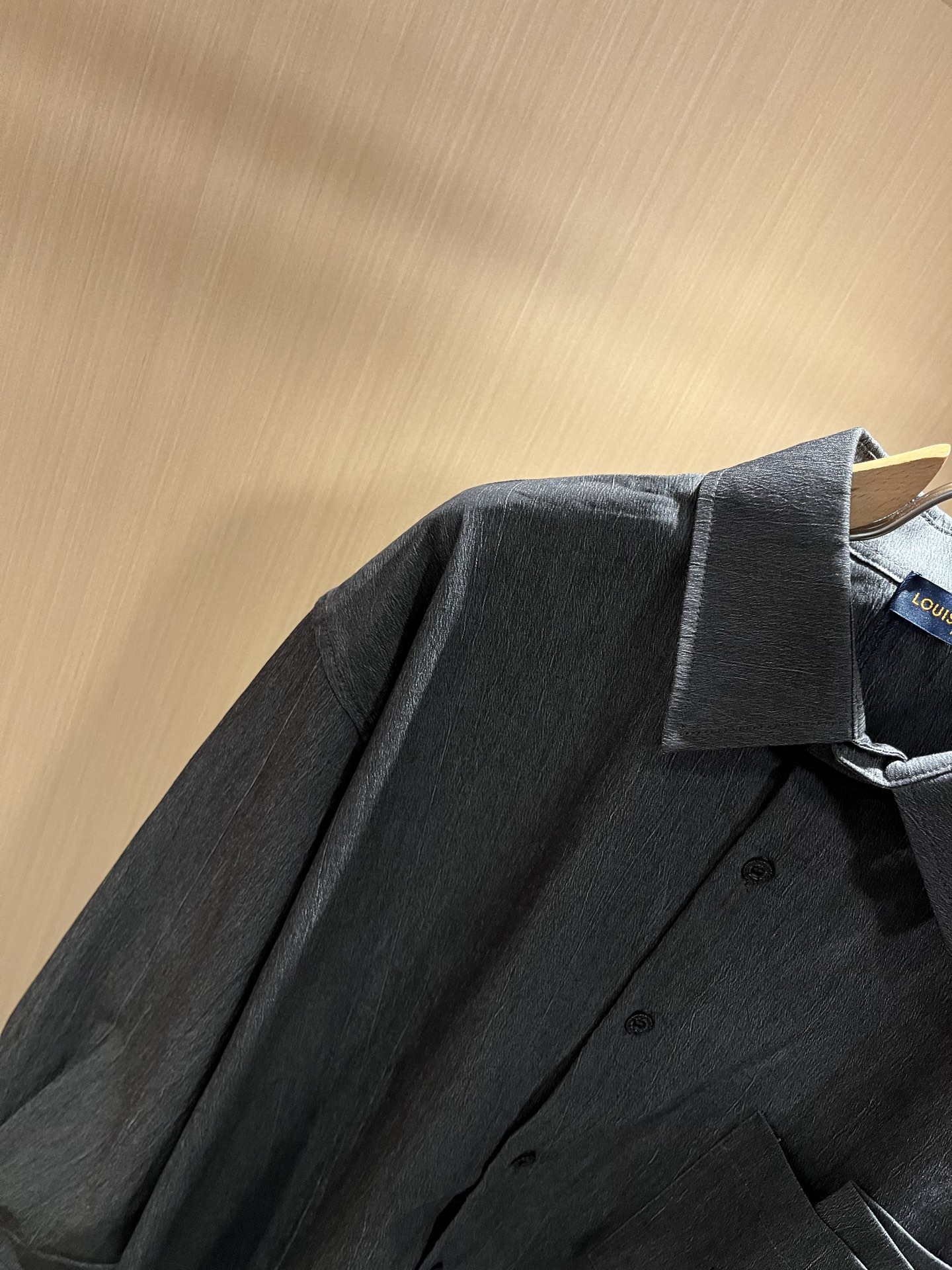 Louis Vuit*on 路易*登 2025秋季新款轻奢男女同款👫衬衣，路易家族的新高端，细节品质永远