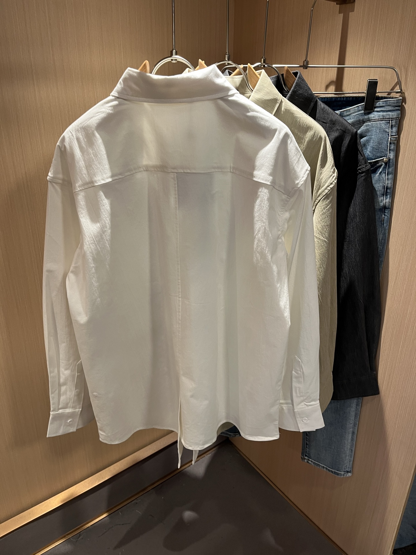 Louis Vuit*on 路易*登 2025秋季新款轻奢男女同款👫衬衣，路易家族的新高端，细节品质永远