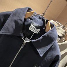 马吉拉 maison margiel 2025秋冬新款男女同款👫休闲夹克外套,专柜同步发售!定制专属面料 马吉拉 maison margiel 2025秋冬新款男女同款👫休闲夹克外套,专柜同步发售!定制专属面料
