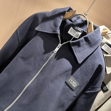 马吉拉 maison margiel 2025秋冬新款男女同款👫休闲夹克外套,专柜同步发售!定制专属面料 马吉拉 maison margiel 2025秋冬新款男女同款👫休闲夹克外套,专柜同步发售!定制专属面料