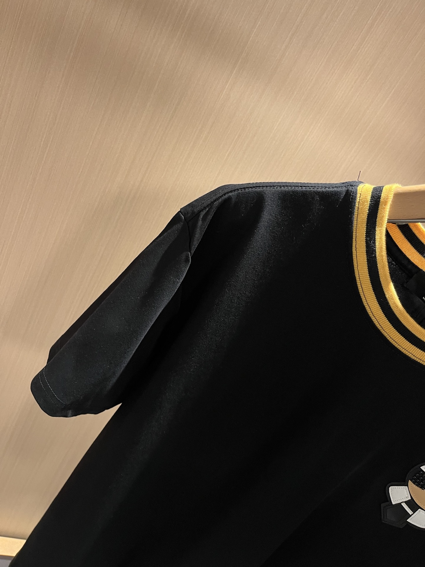 FEN*I 芬*迪2025春夏新款FD家族FF男女同款👫短袖T恤，男女同款👫百搭极简短袖。意大利原厂订单