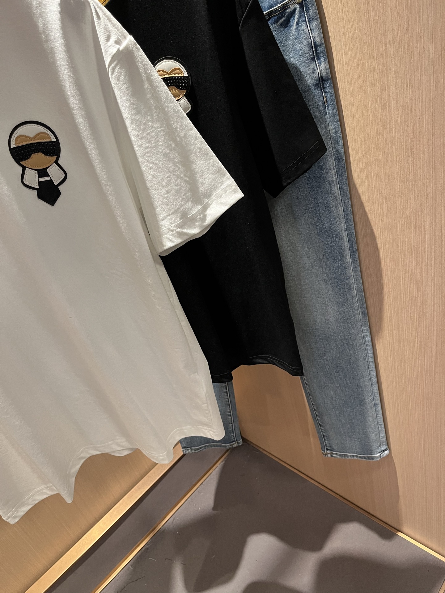 FEN*I 芬*迪2025春夏新款FD家族FF男女同款👫短袖T恤，男女同款👫百搭极简短袖。意大利原厂订单