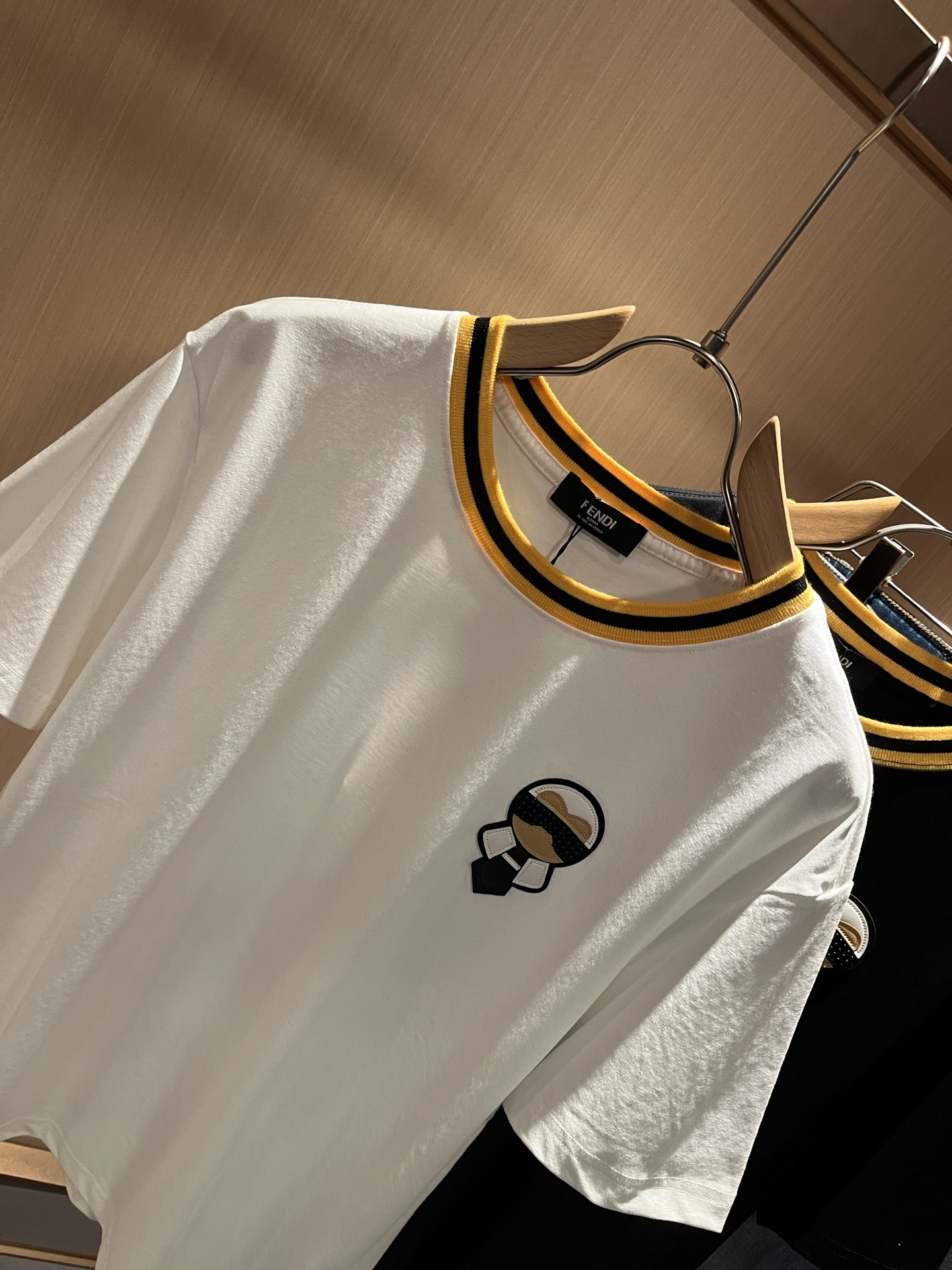 FEN*I 芬*迪2025春夏新款FD家族FF男女同款👫短袖T恤，男女同款👫百搭极简短袖。意大利原厂订单