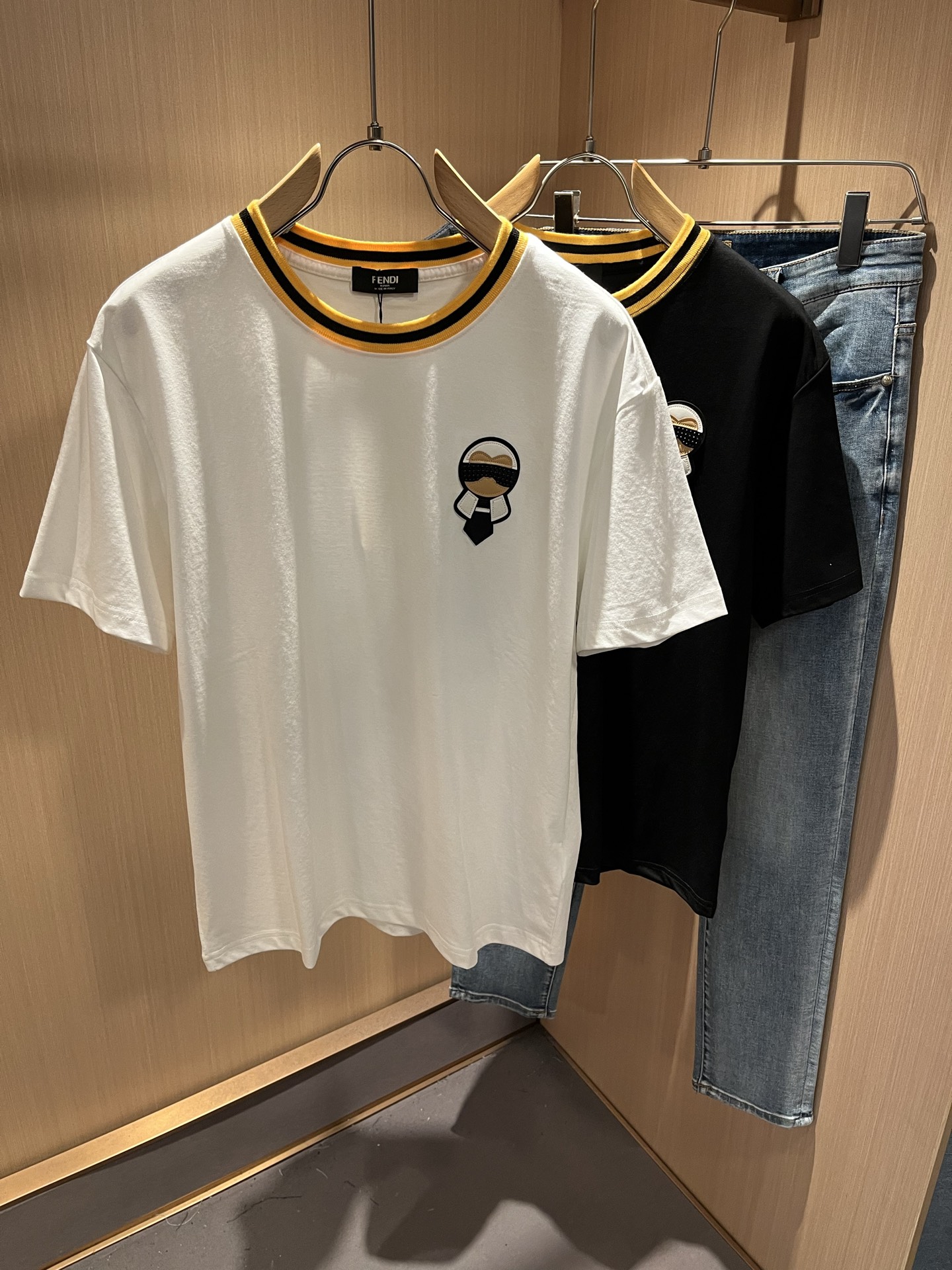 FEN*I 芬*迪2025春夏新款FD家族FF男女同款👫短袖T恤，男女同款👫百搭极简短袖。意大利原厂订单