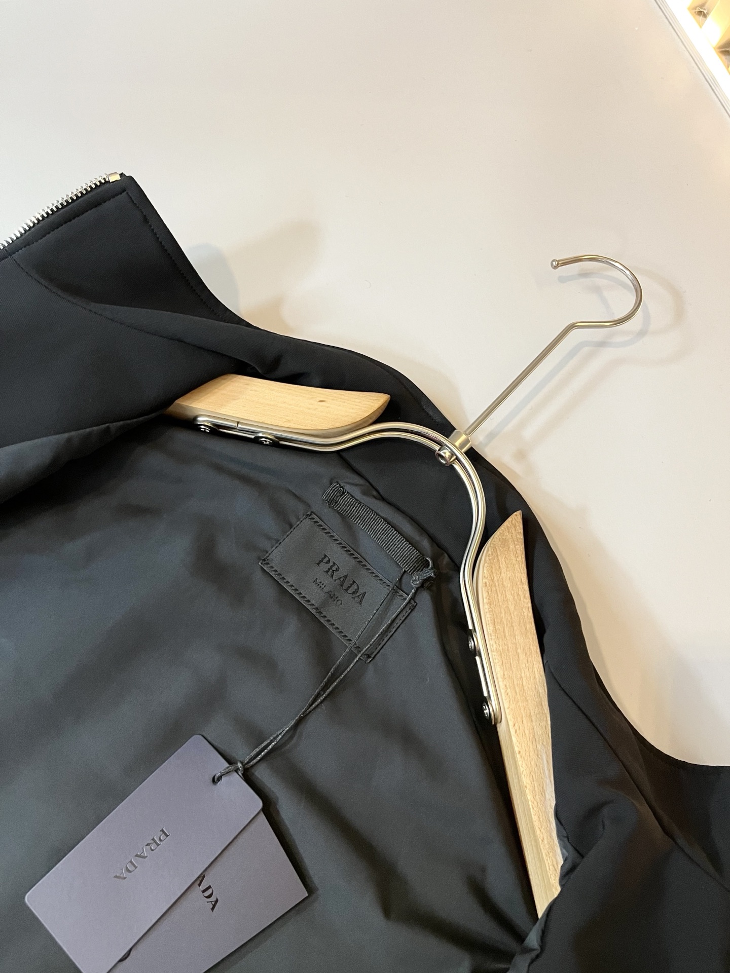 PRAD*A普*达2025秋冬休闲马甲外套，最新时尚休闲拉链夹克，时尚夹克外套!贸易公司渠道稀出，同步官