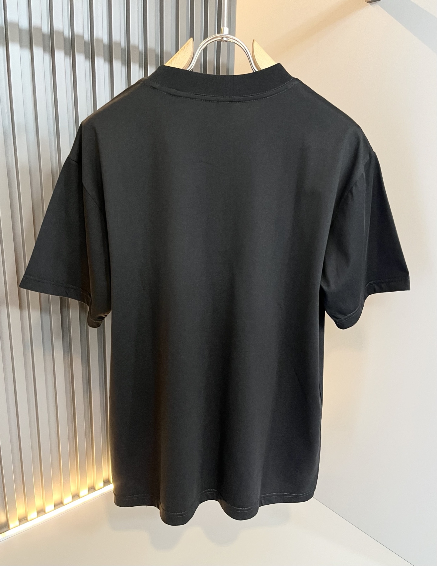 BOSS 2025春夏新款男女同款👫短袖T恤，意大利原厂订单渠道，极具个性高级风，标志logo图案压胶工