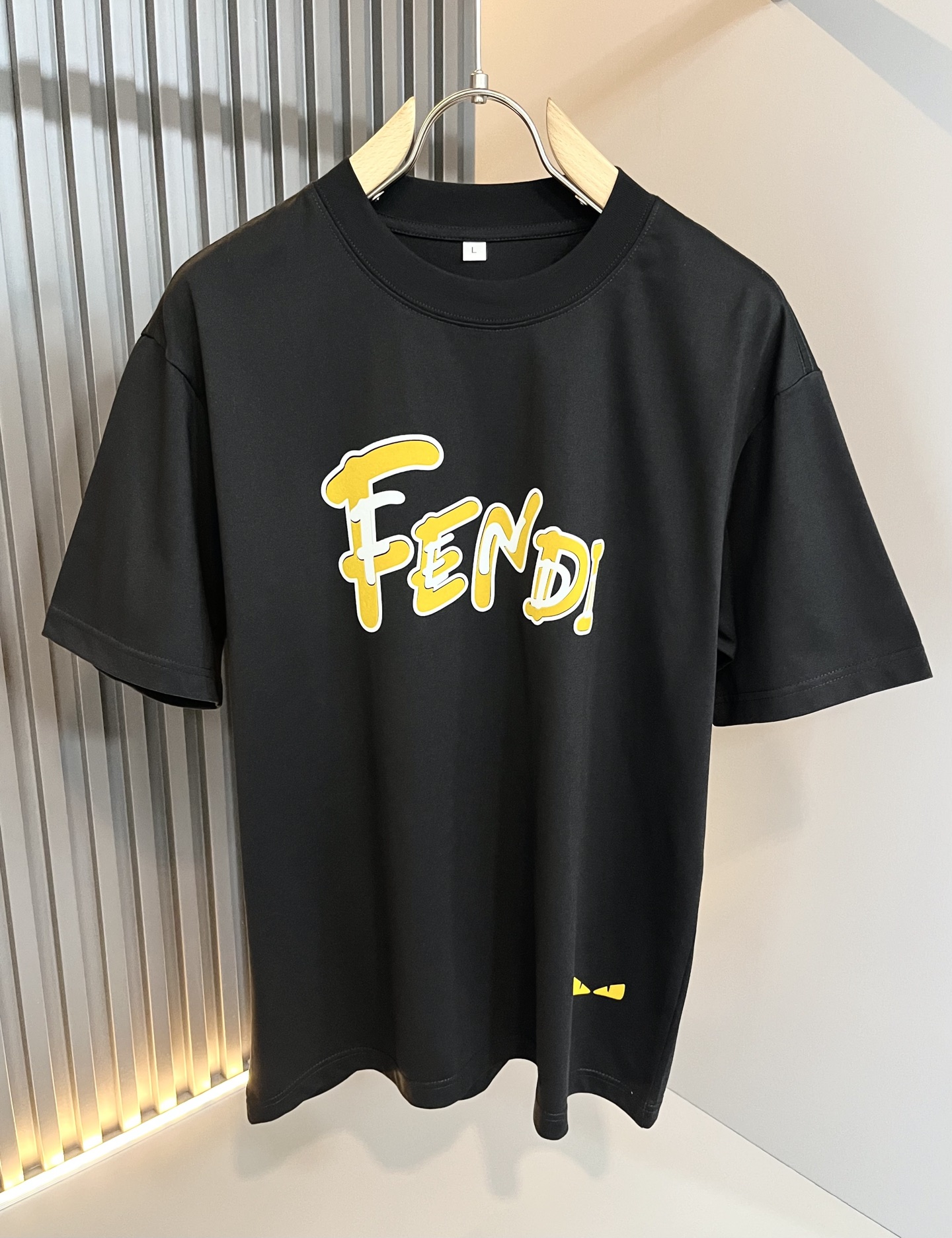 FEN*I 芬*迪2025春夏新款FD家族FF男女同款👫打底衫，男女同款👫百搭极简短袖。意大利原厂订单，