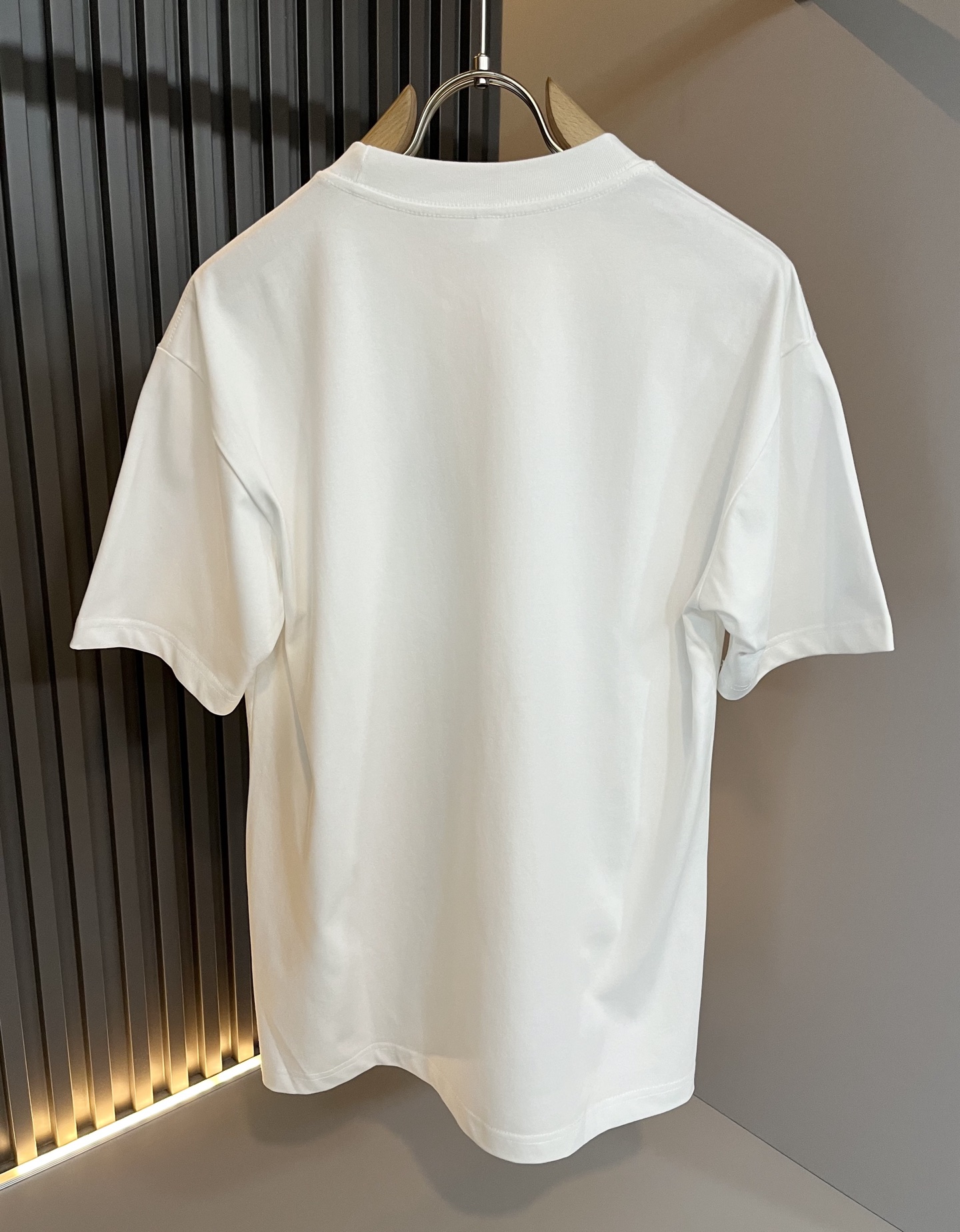 FEN*I 芬*迪2025春夏新款FD家族FF男女同款👫打底衫，男女同款👫百搭极简短袖。意大利原厂订单，