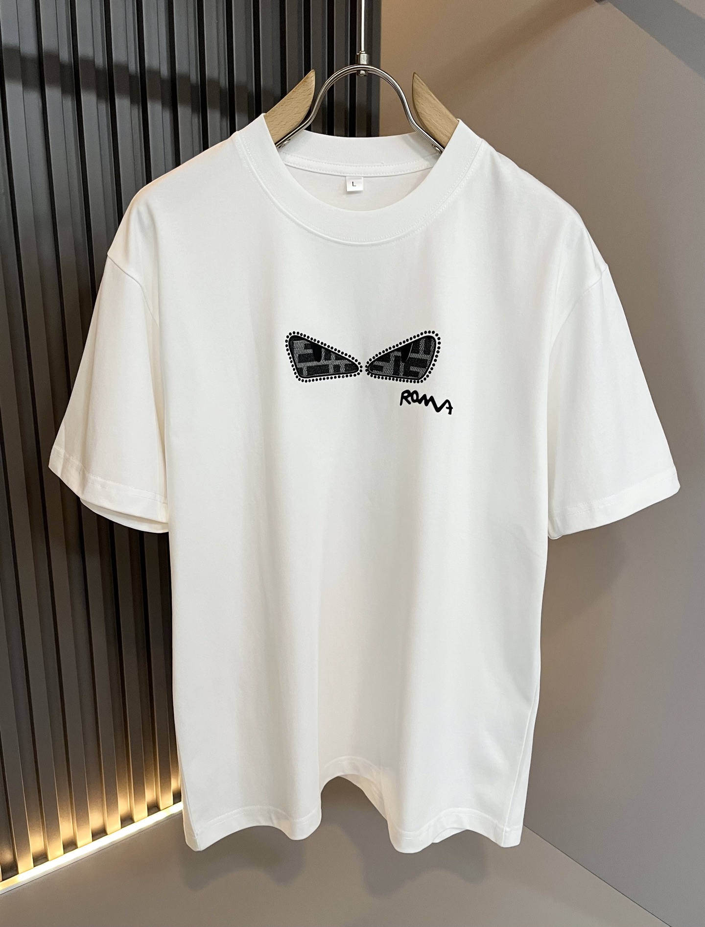 FEN*I 芬*迪2025春夏新款FD家族FF男女同款👫打底衫，男女同款👫百搭极简短袖。意大利原厂订单，