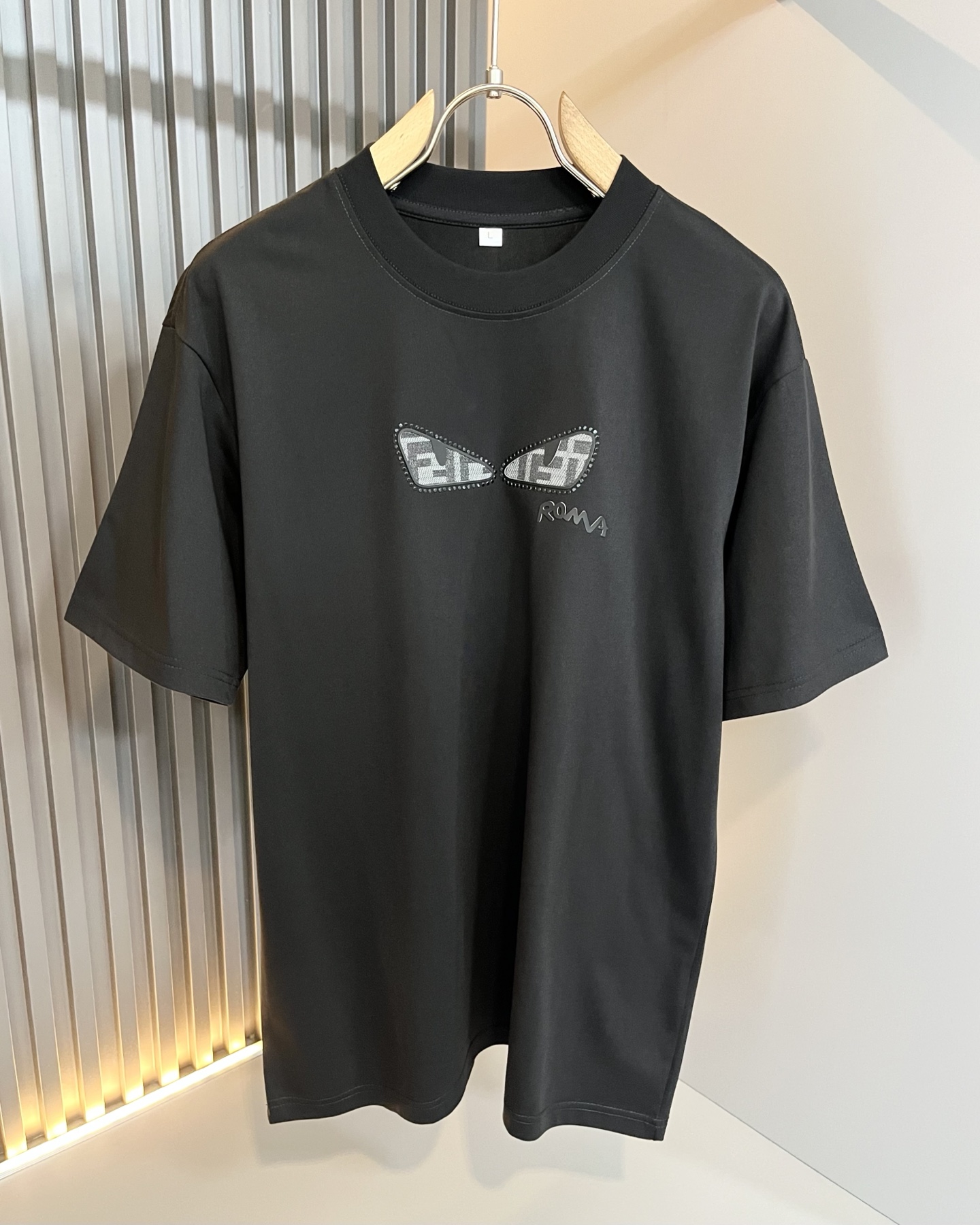 FEN*I 芬*迪2025春夏新款FD家族FF男女同款👫打底衫，男女同款👫百搭极简短袖。意大利原厂订单，