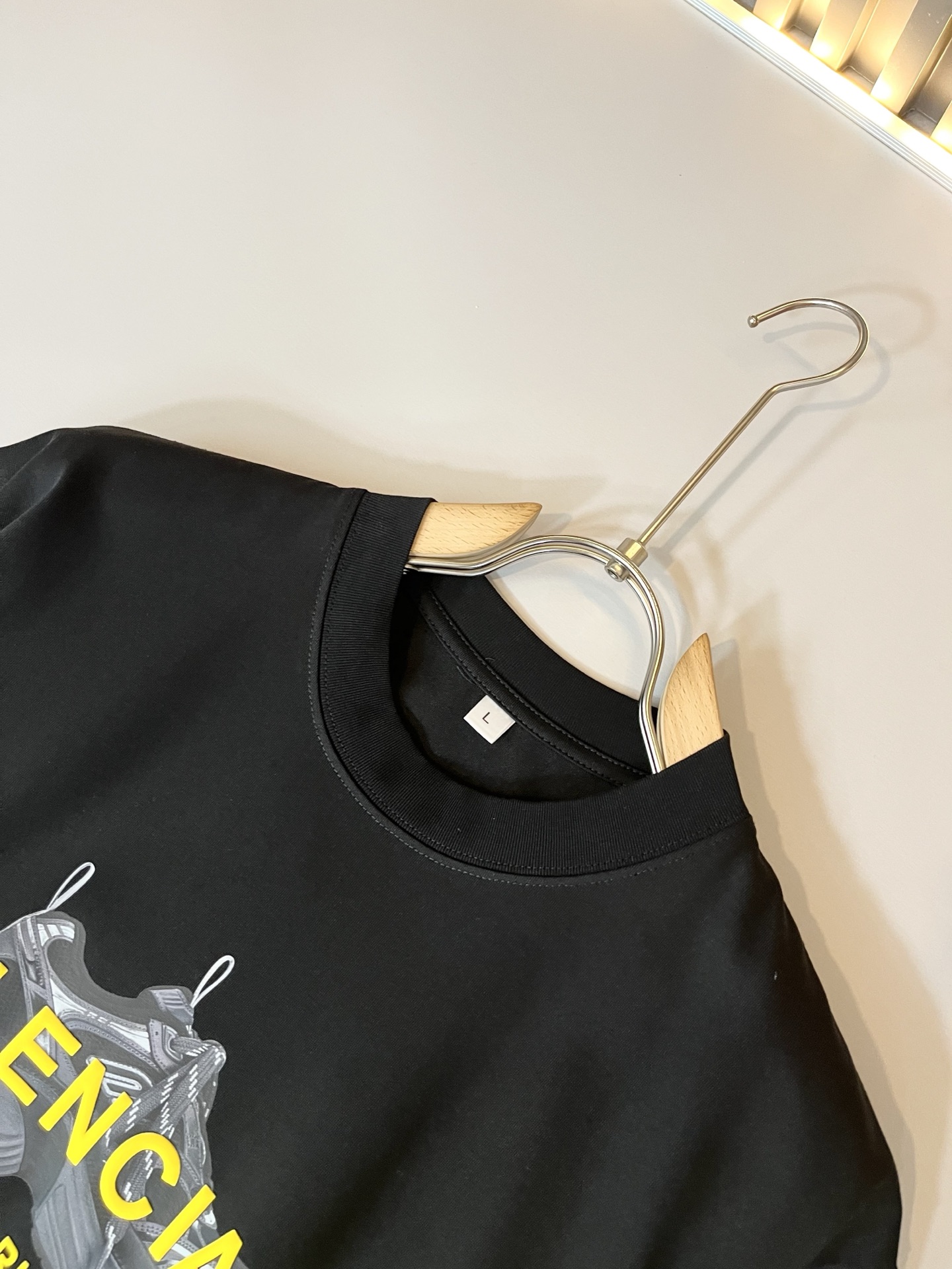 BALENCI*GA巴黎*家 2025春夏新款男女同款👫短袖T恤！走秀图案印花时尚休闲短袖T恤衫！设计l