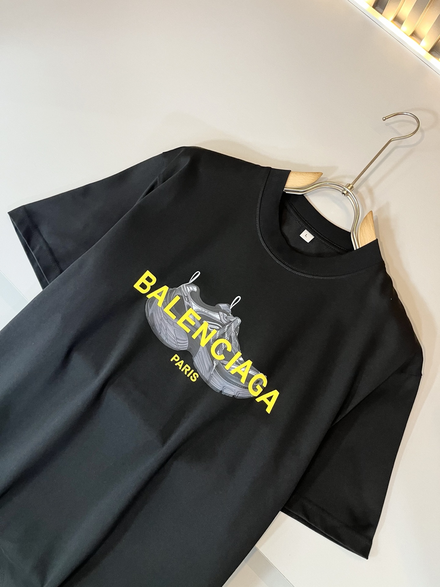 BALENCI*GA巴黎*家 2025春夏新款男女同款👫短袖T恤！走秀图案印花时尚休闲短袖T恤衫！设计l