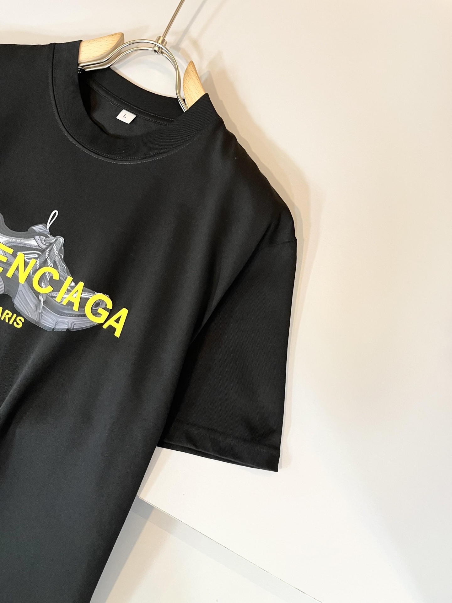 BALENCI*GA巴黎*家 2025春夏新款男女同款👫短袖T恤！走秀图案印花时尚休闲短袖T恤衫！设计l