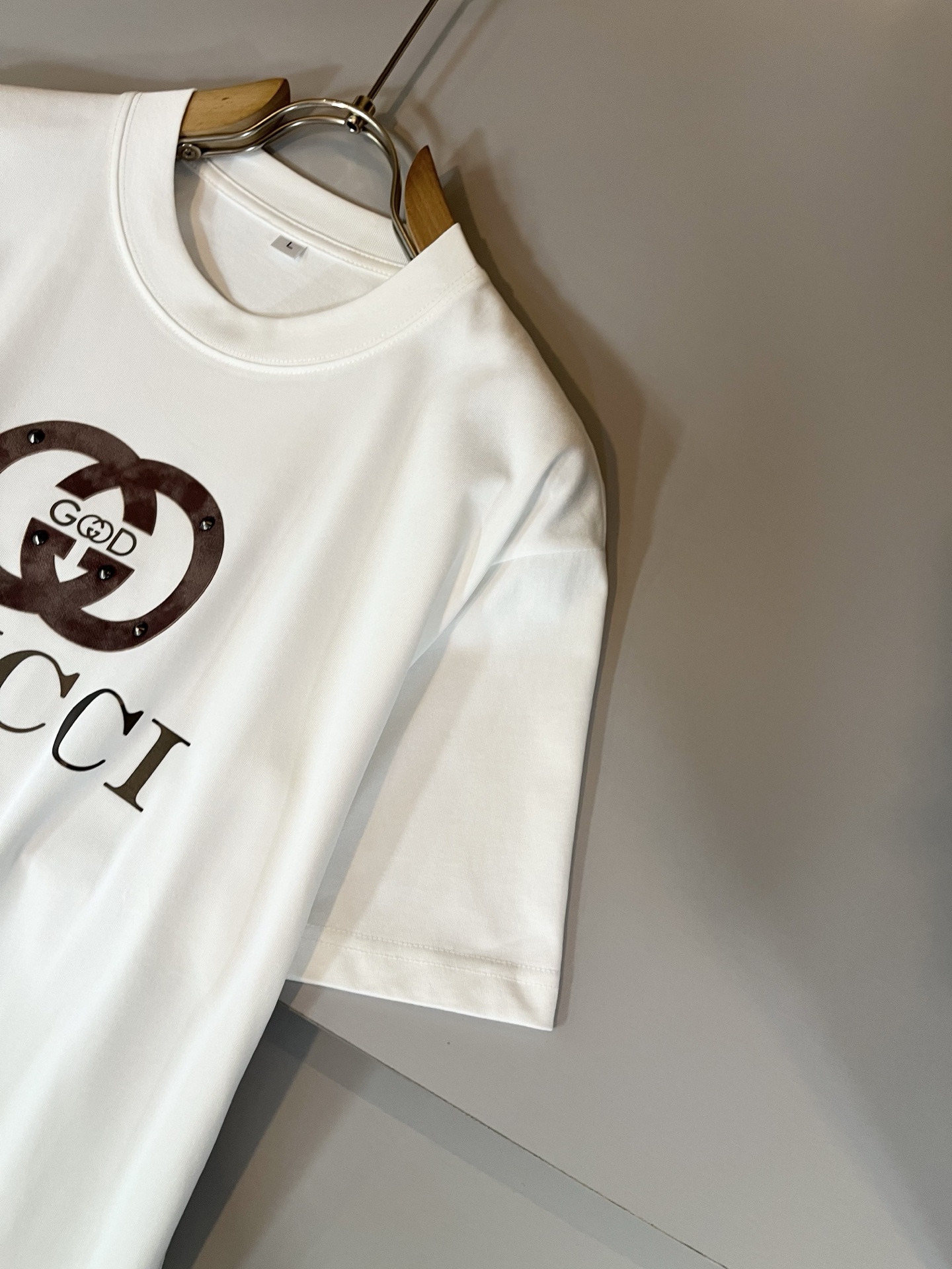 Gucc*古家 2025春夏新款男女同情侣款👫休闲宽松棉质圆领短袖T恤衫！贸易公司渠道稀出，同步官网发售