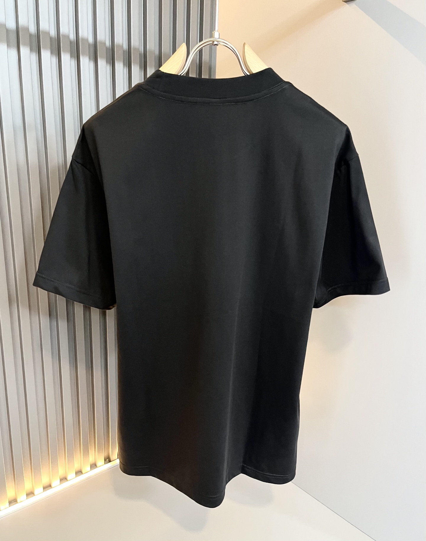 Gucc*古家 2025春夏新款男女同情侣款👫休闲宽松棉质圆领短袖T恤衫！贸易公司渠道稀出，同步官网发售