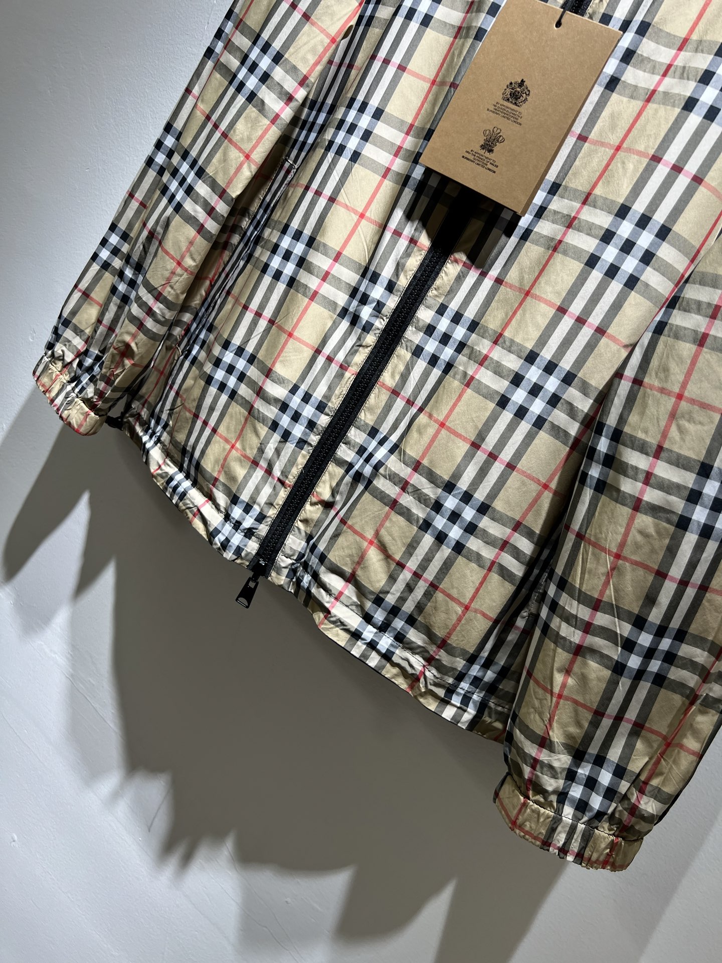 BURBER*Y巴*莉⚠️双面夹克！2025秋冬新品夹克外套重磅来袭，最近比较火热的环保聚酯纤维记忆面料