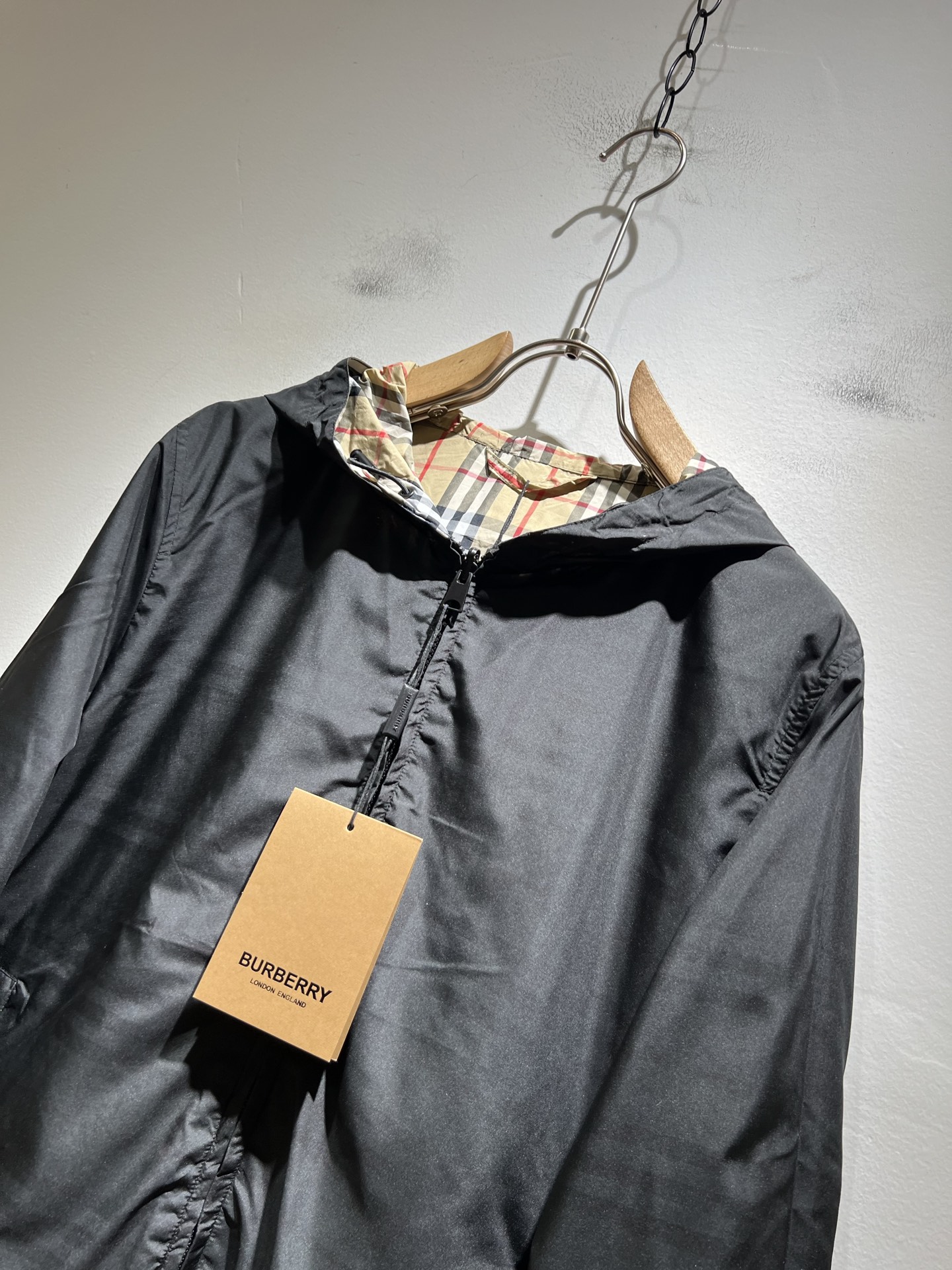 BURBER*Y巴*莉⚠️双面夹克！2025秋冬新品夹克外套重磅来袭，最近比较火热的环保聚酯纤维记忆面料