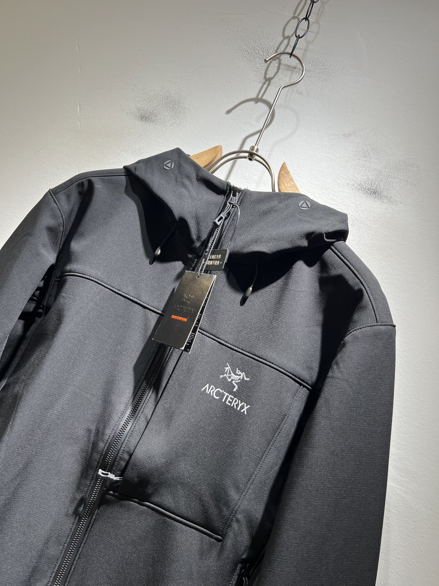 ARCTER*X始*祖鸟 2025秋冬新款男女同款👫夹克外套，户外品牌可能大家第一想到的就是加拿大鹅、始