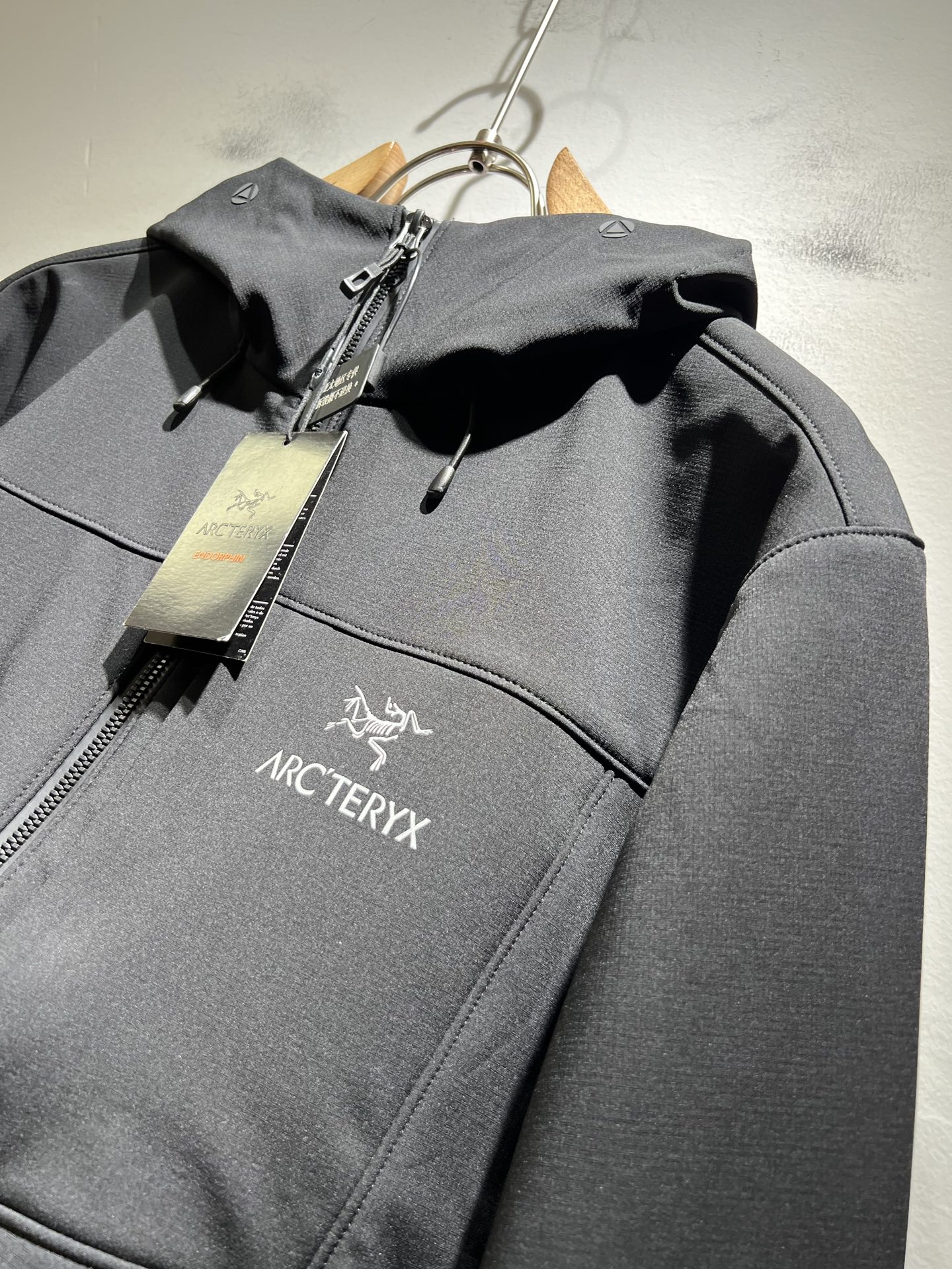 ARCTER*X始*祖鸟 2025秋冬新款男女同款👫夹克外套，户外品牌可能大家第一想到的就是加拿大鹅、始