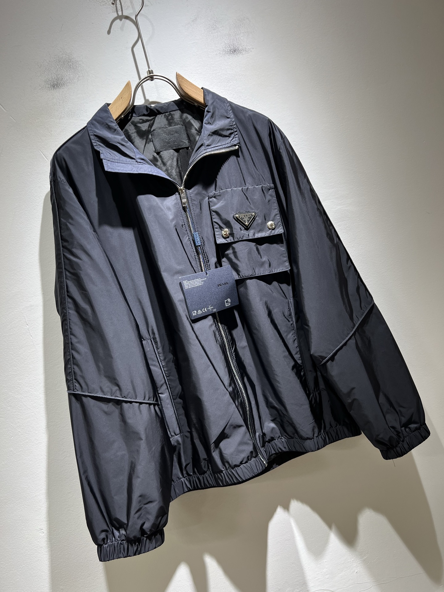 PRAD*A普*达2025秋冬休闲夹克外套，最新时尚休闲拉链夹克，时尚夹克外套!贸易公司渠道稀出，同步官