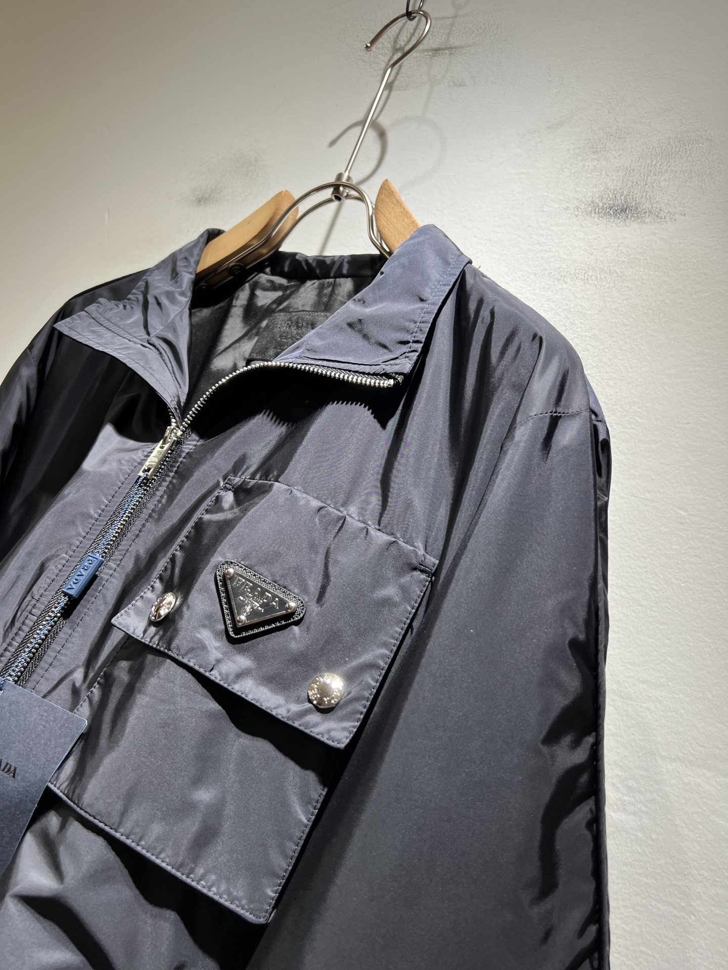 PRAD*A普*达2025秋冬休闲夹克外套，最新时尚休闲拉链夹克，时尚夹克外套!贸易公司渠道稀出，同步官