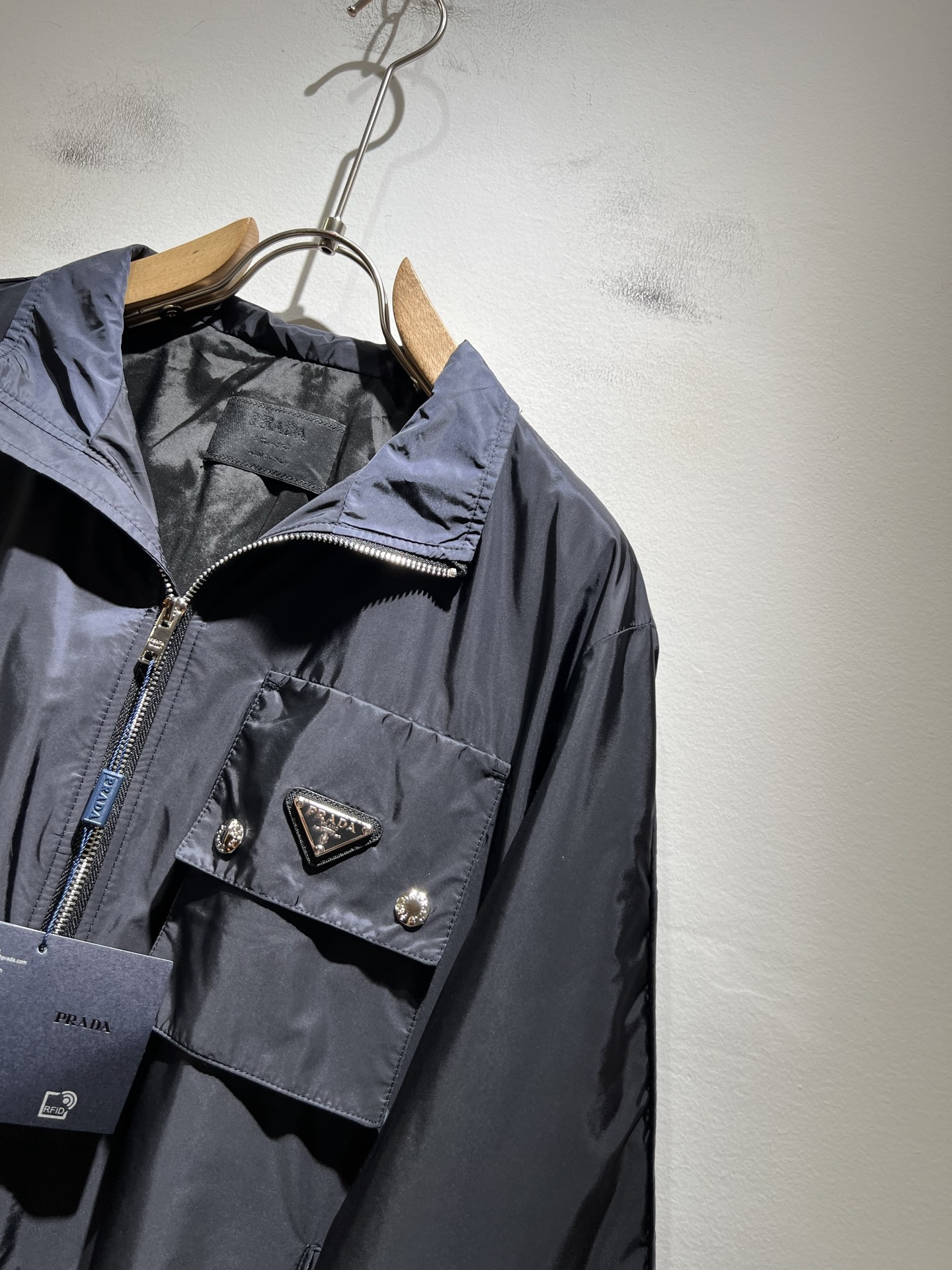 PRAD*A普*达2025秋冬休闲夹克外套，最新时尚休闲拉链夹克，时尚夹克外套!贸易公司渠道稀出，同步官