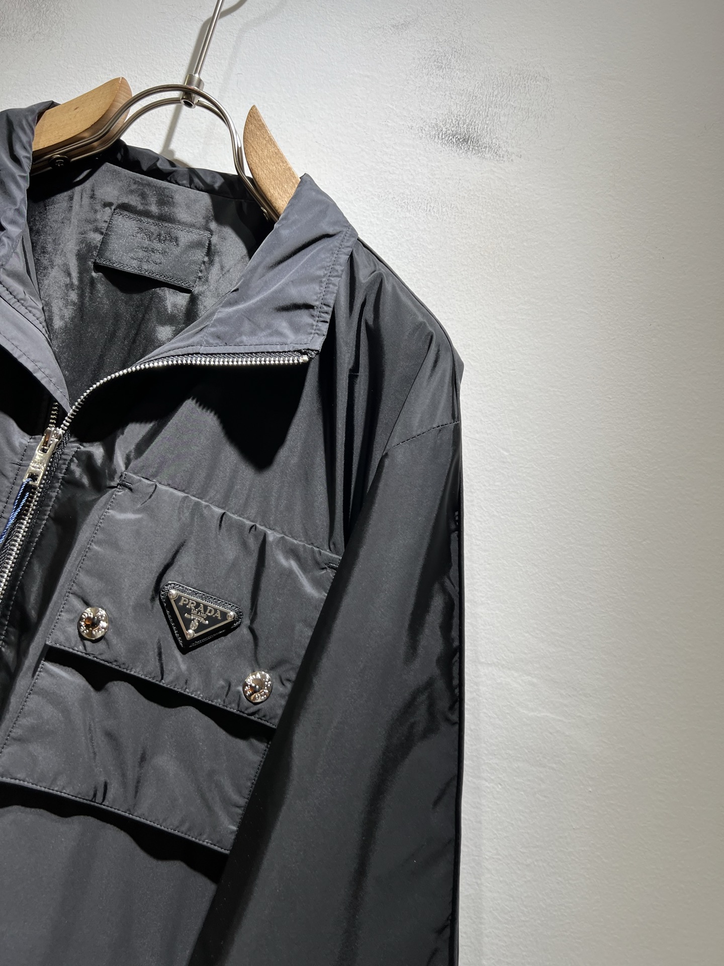 PRAD*A普*达2025秋冬休闲夹克外套，最新时尚休闲拉链夹克，时尚夹克外套!贸易公司渠道稀出，同步官